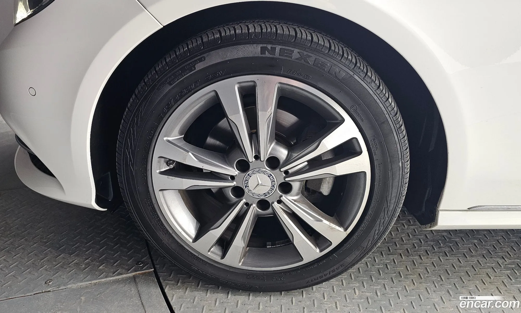 Mercedes-Benz E-Klasse E220 Cdi Avantgarde 2016 - фотография 12371278