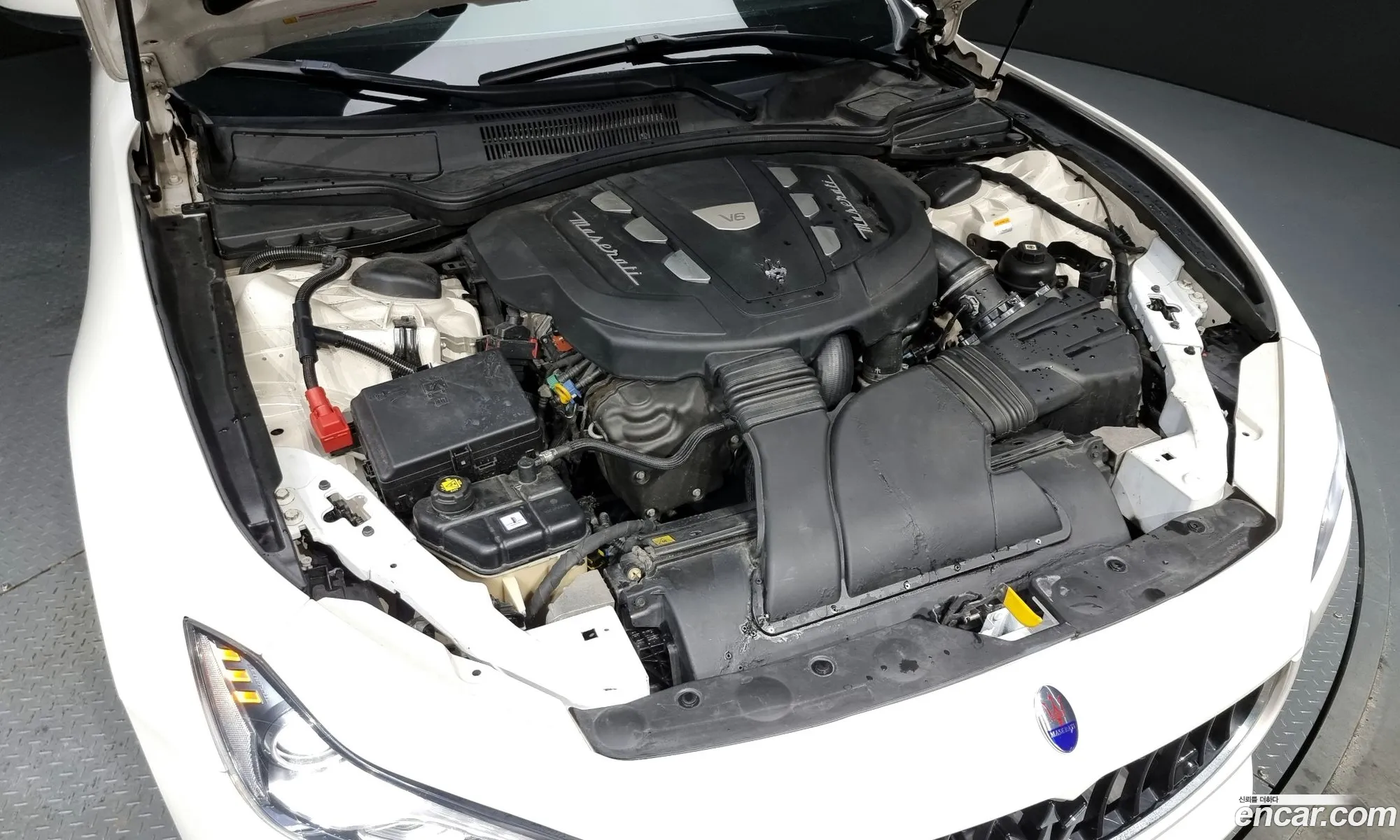 Maserati Ghibli Iii 30 Diesel 2015 - фотография 3723741