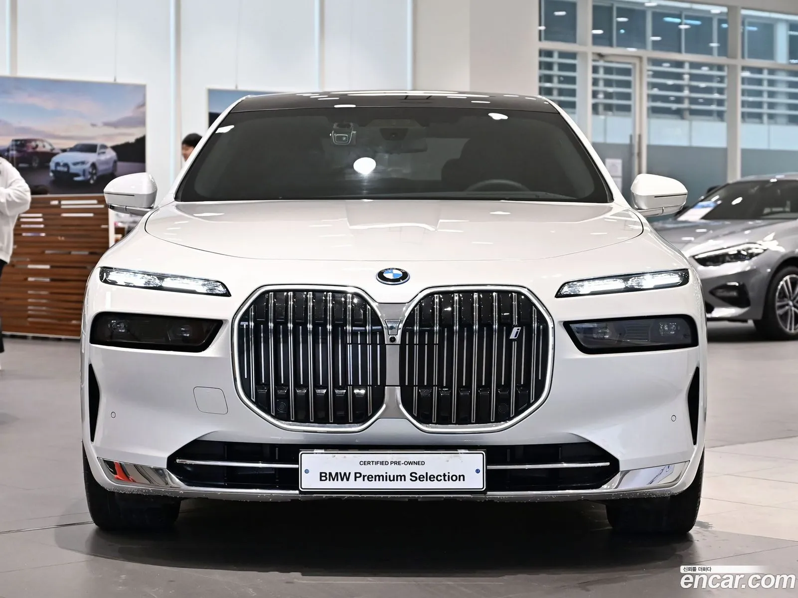 BMW I7 xDrive 60 Design Pure Excellence 2023 - фотография 6549