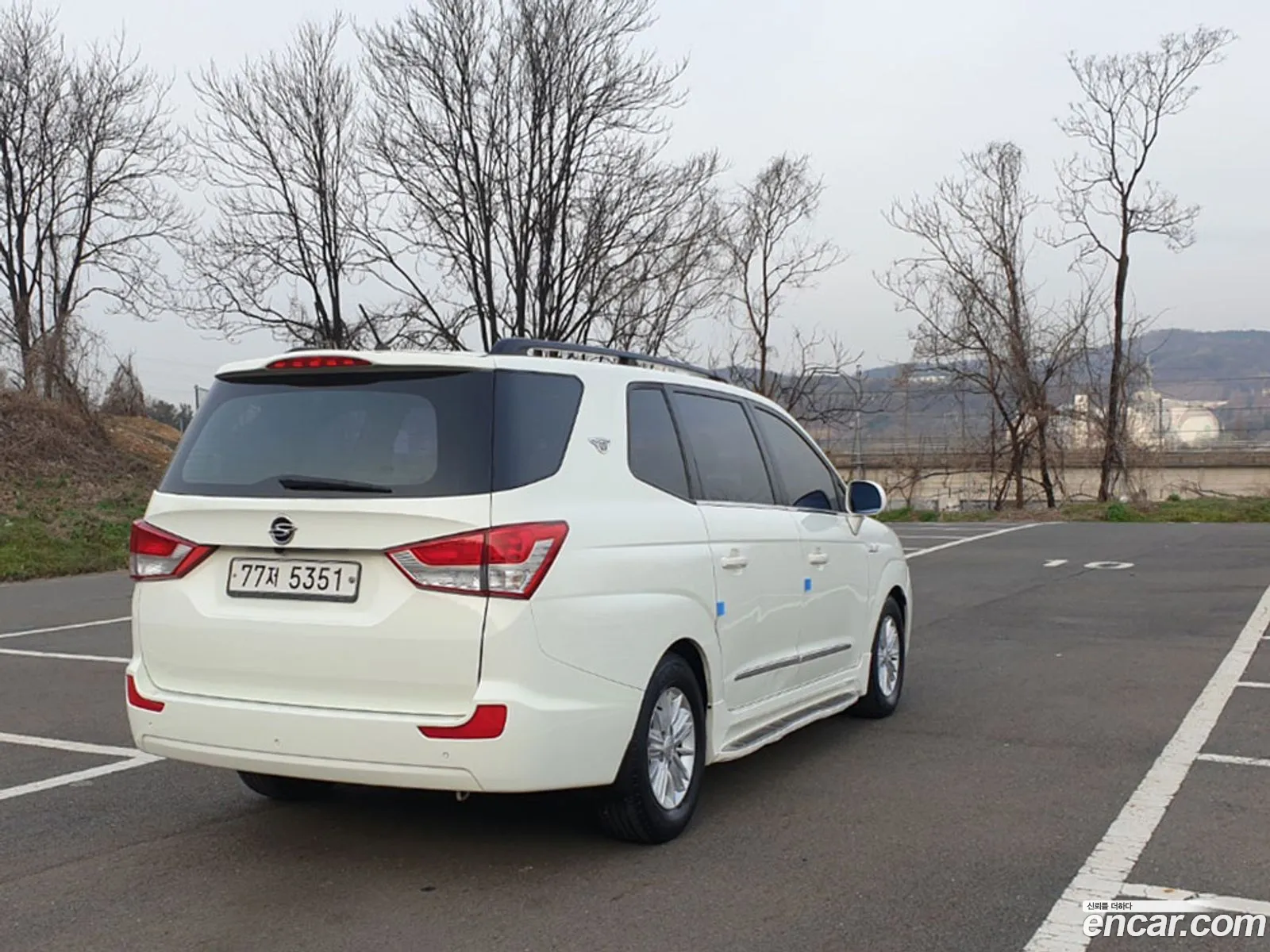 Ssangyong Korando Iii 2Wd Lt 11-Seater 2015 - фотография 19625973
