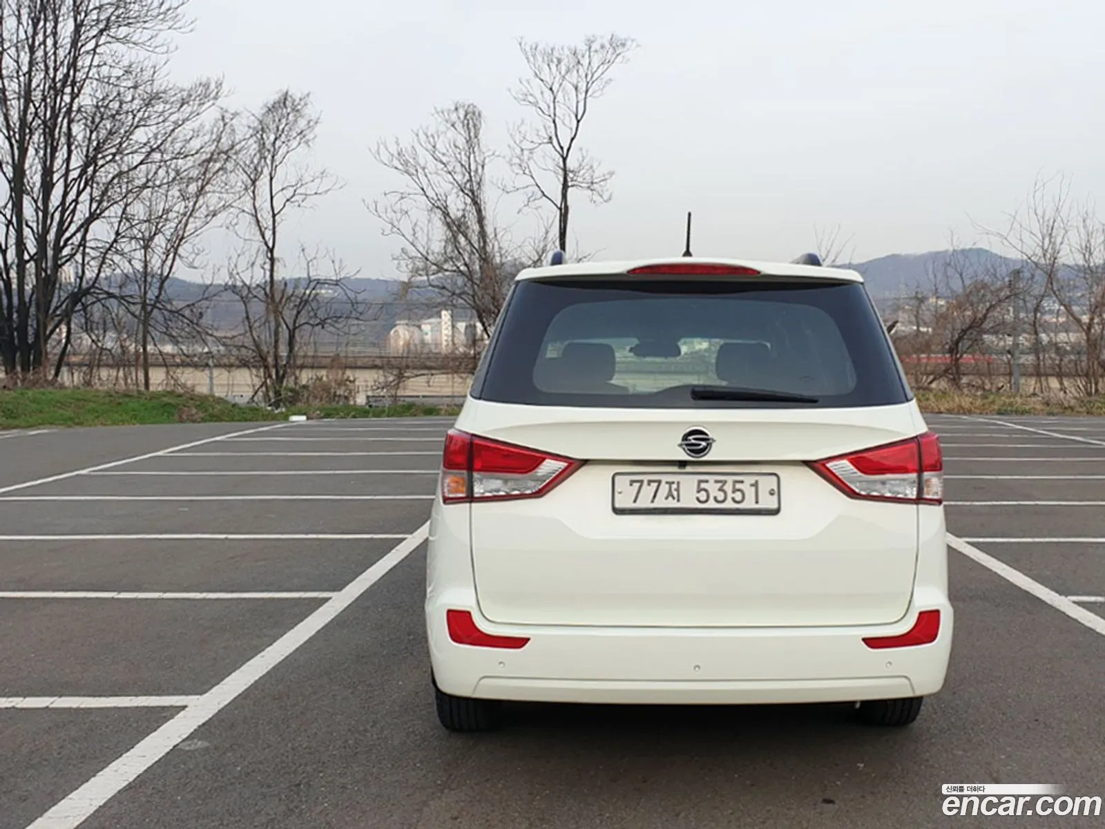 Ssangyong Korando Iii 2Wd Lt 11-Seater 2015 - фотография 19625974