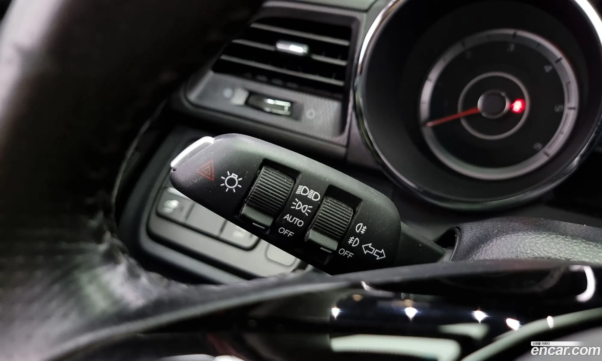 Ssangyong Tivoli Diesel Rx 4Wd 2016 - фотография 19503213
