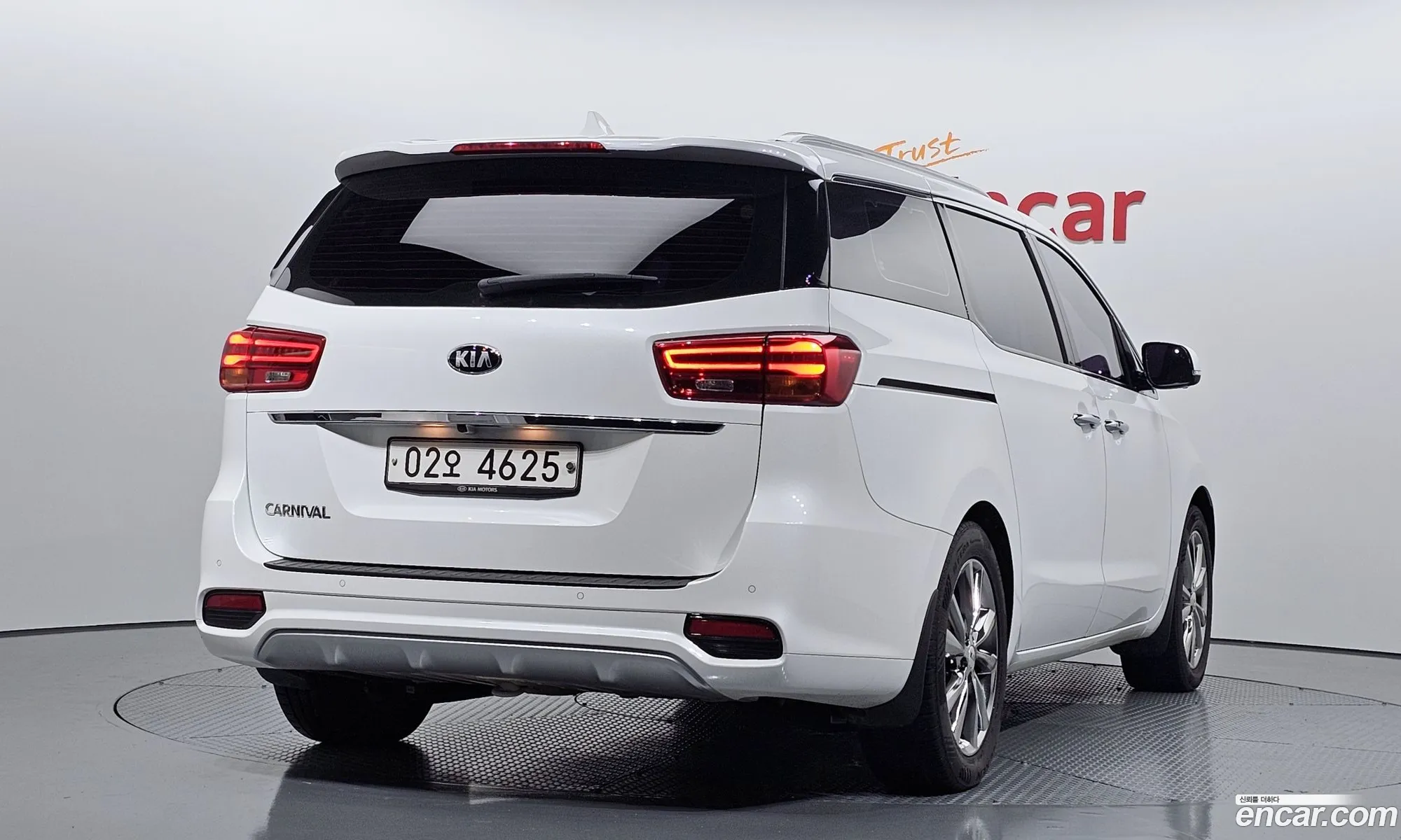 Kia Carnival Iii 9-Seater Noblesse Special 2019 - фотография 12444872