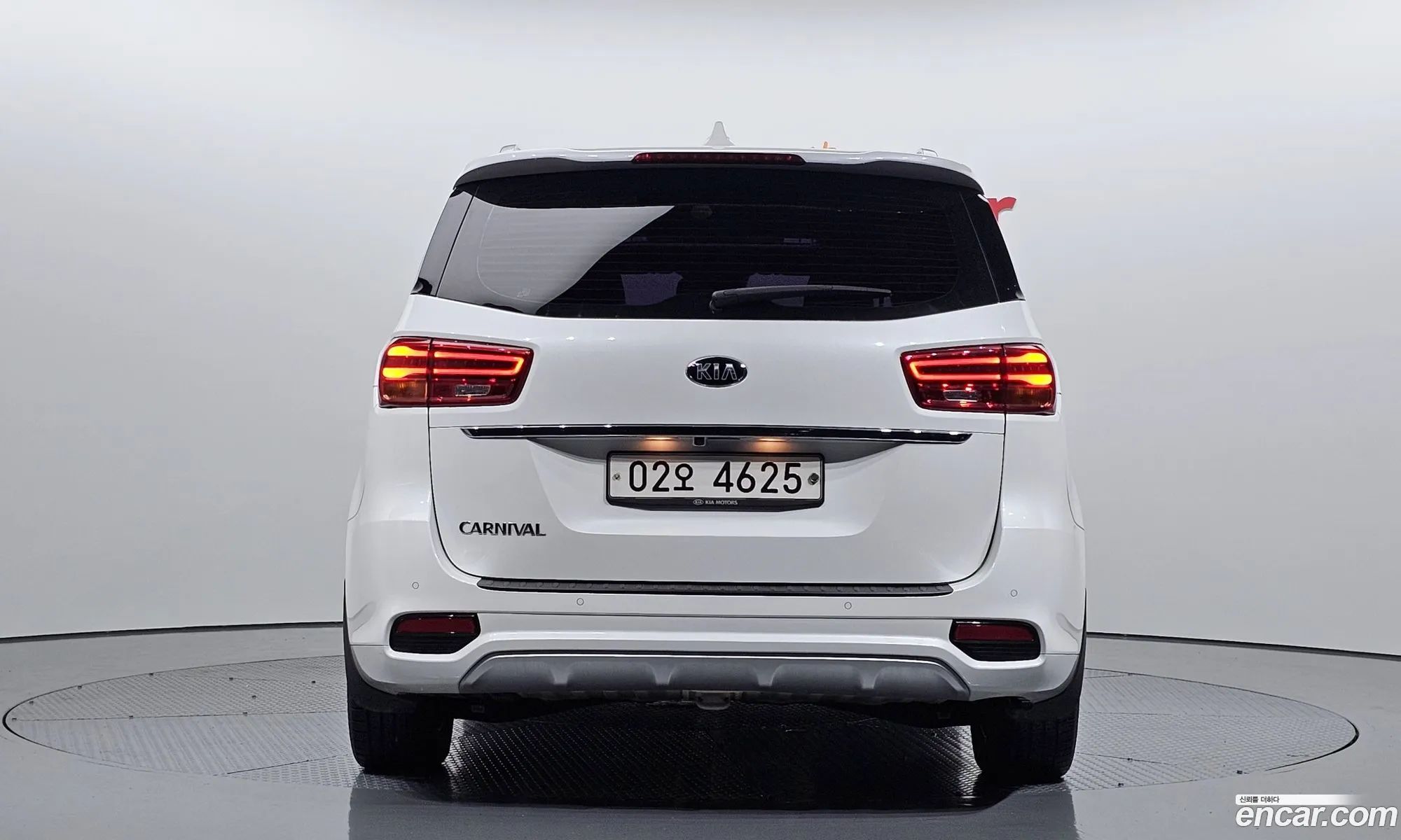 Kia Carnival Iii 9-Seater Noblesse Special 2019 - фотография 12444876