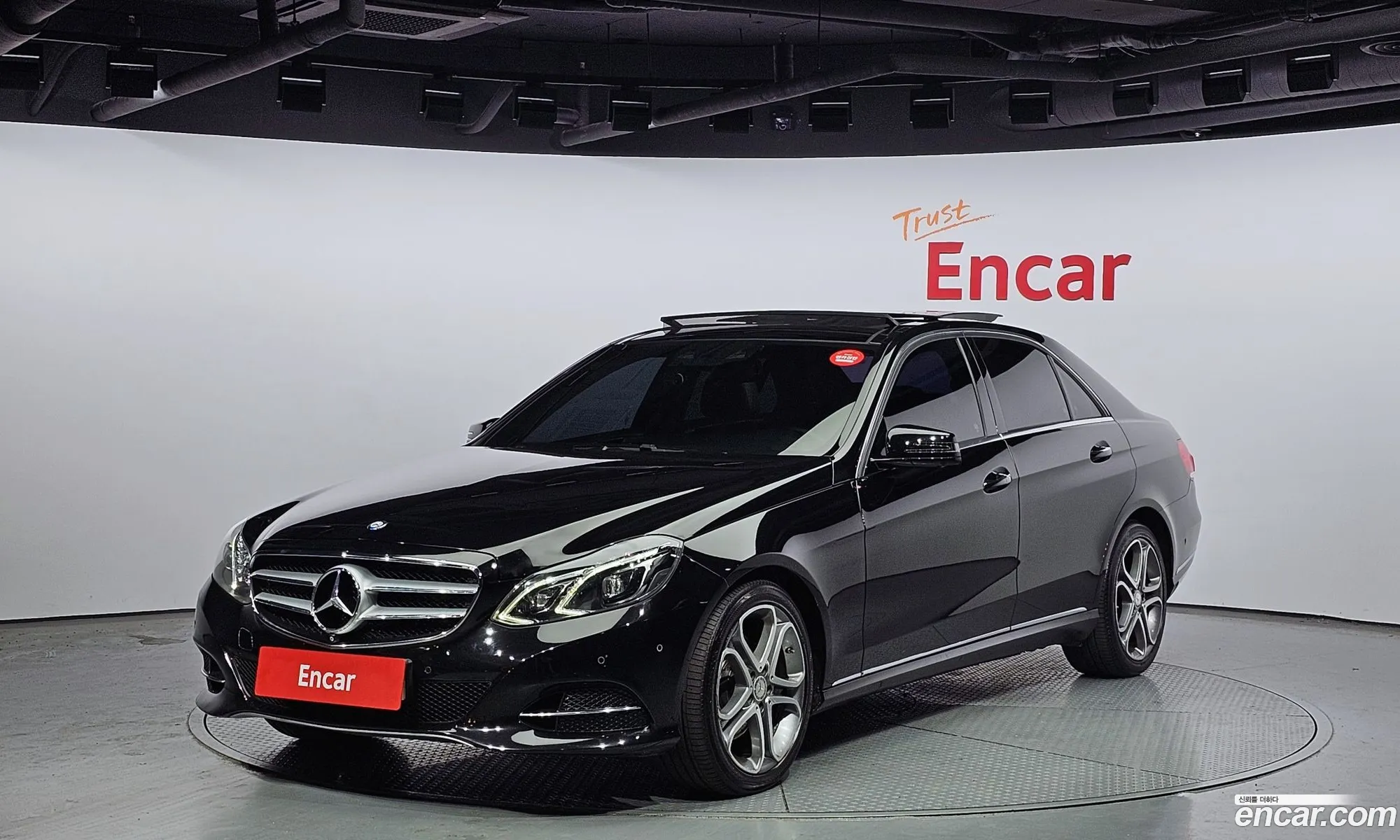 Mercedes-Benz E-Klasse E250 Bluetec 4Matic Avant Garde 2016 - фотография 12186219