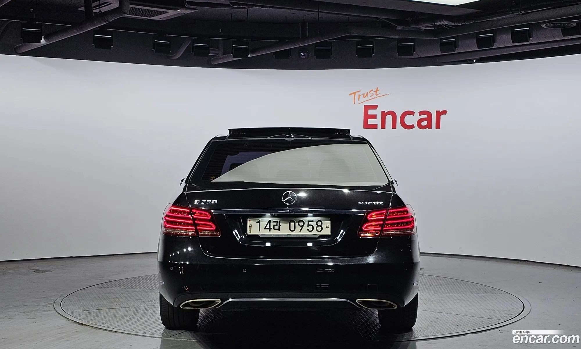 Mercedes-Benz E-Klasse E250 Bluetec 4Matic Avant Garde 2016 - фотография 12186222