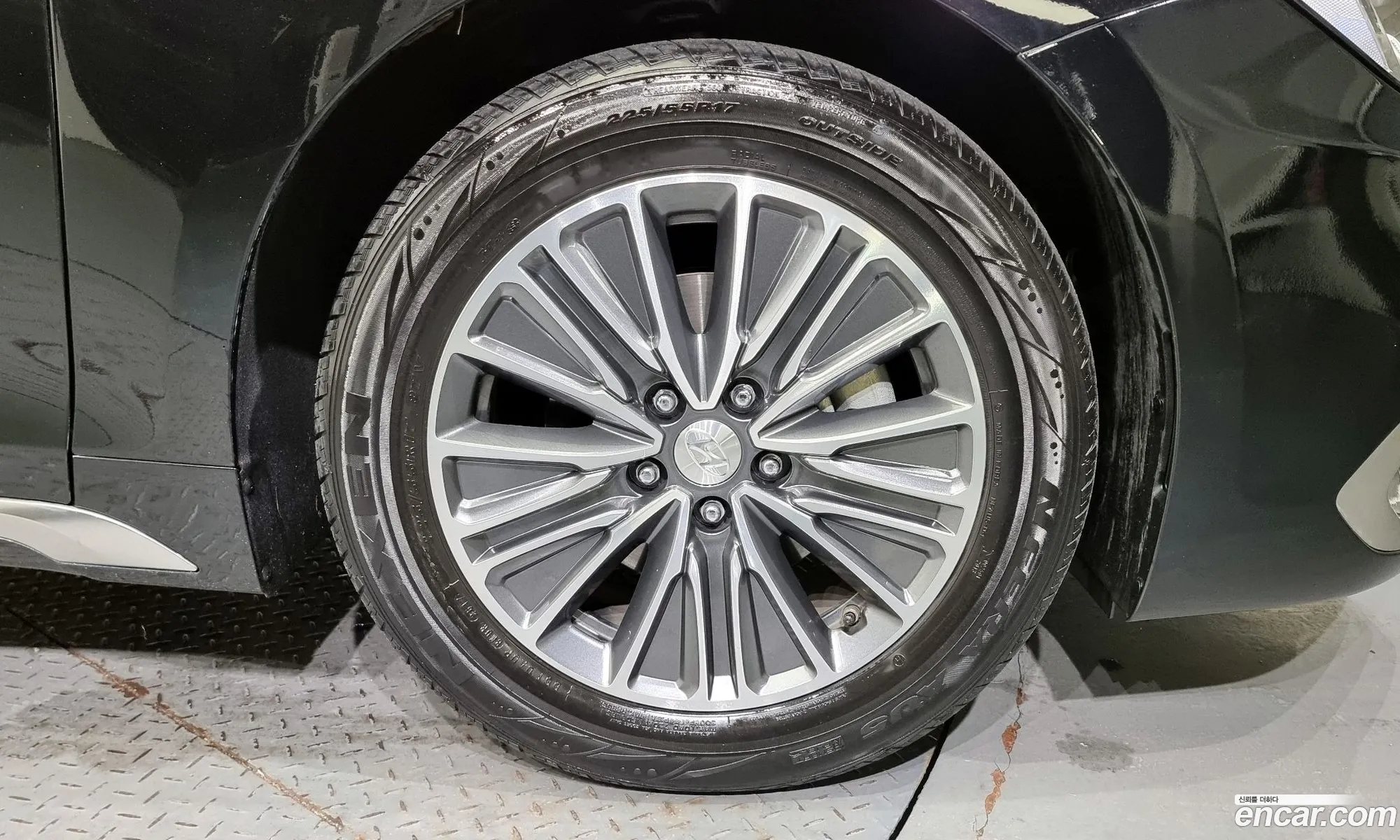 Hyundai Grandeur Vi Exclusive 2018 - фотография 12054245