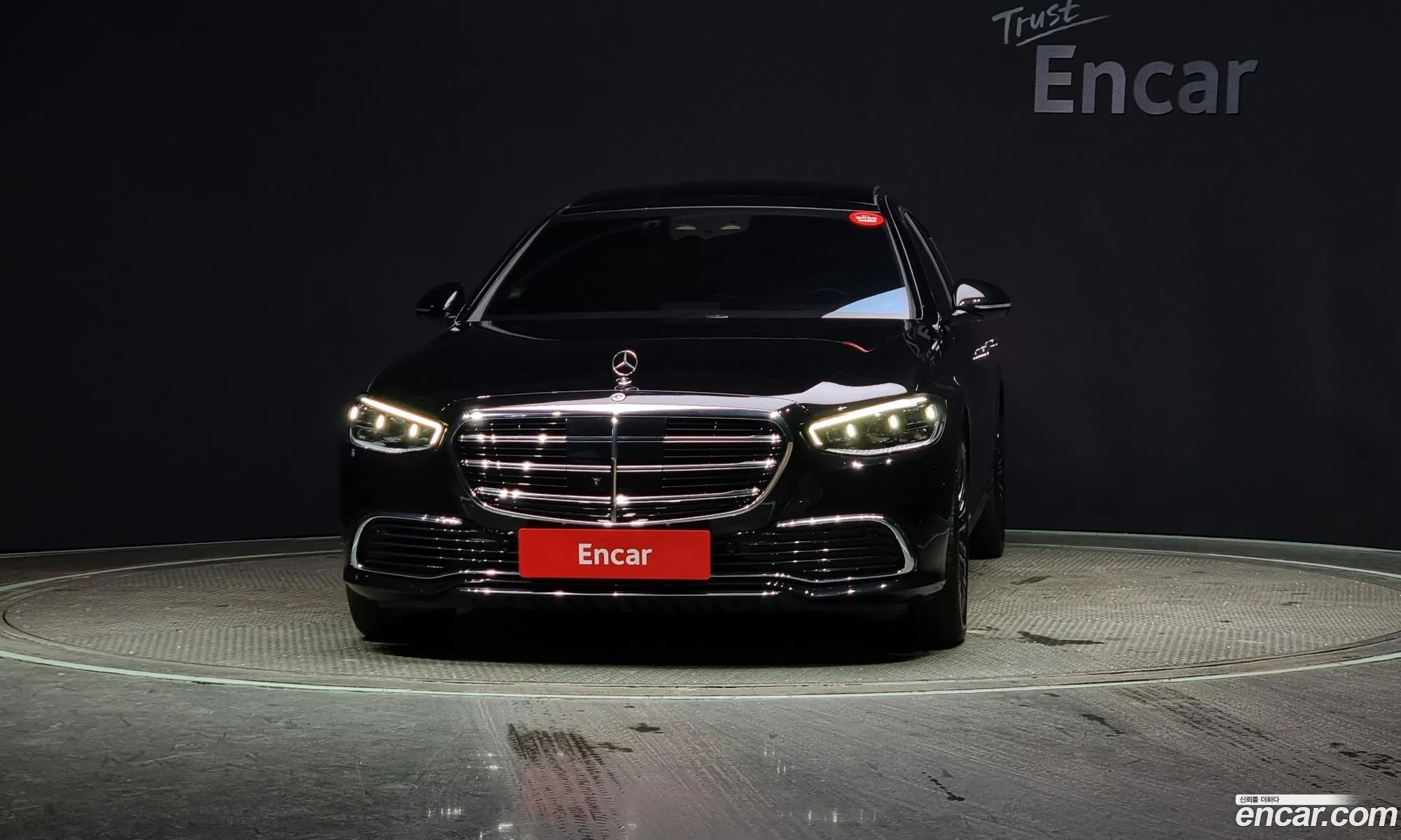 Mercedes-Benz S-Klasse S580L 4Matic 2023 - фотография 13175913
