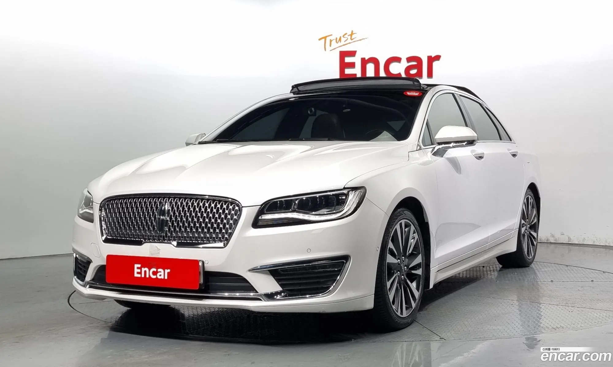 Lincoln Mkz Ii Hybrid 2019 - фотография 3745034