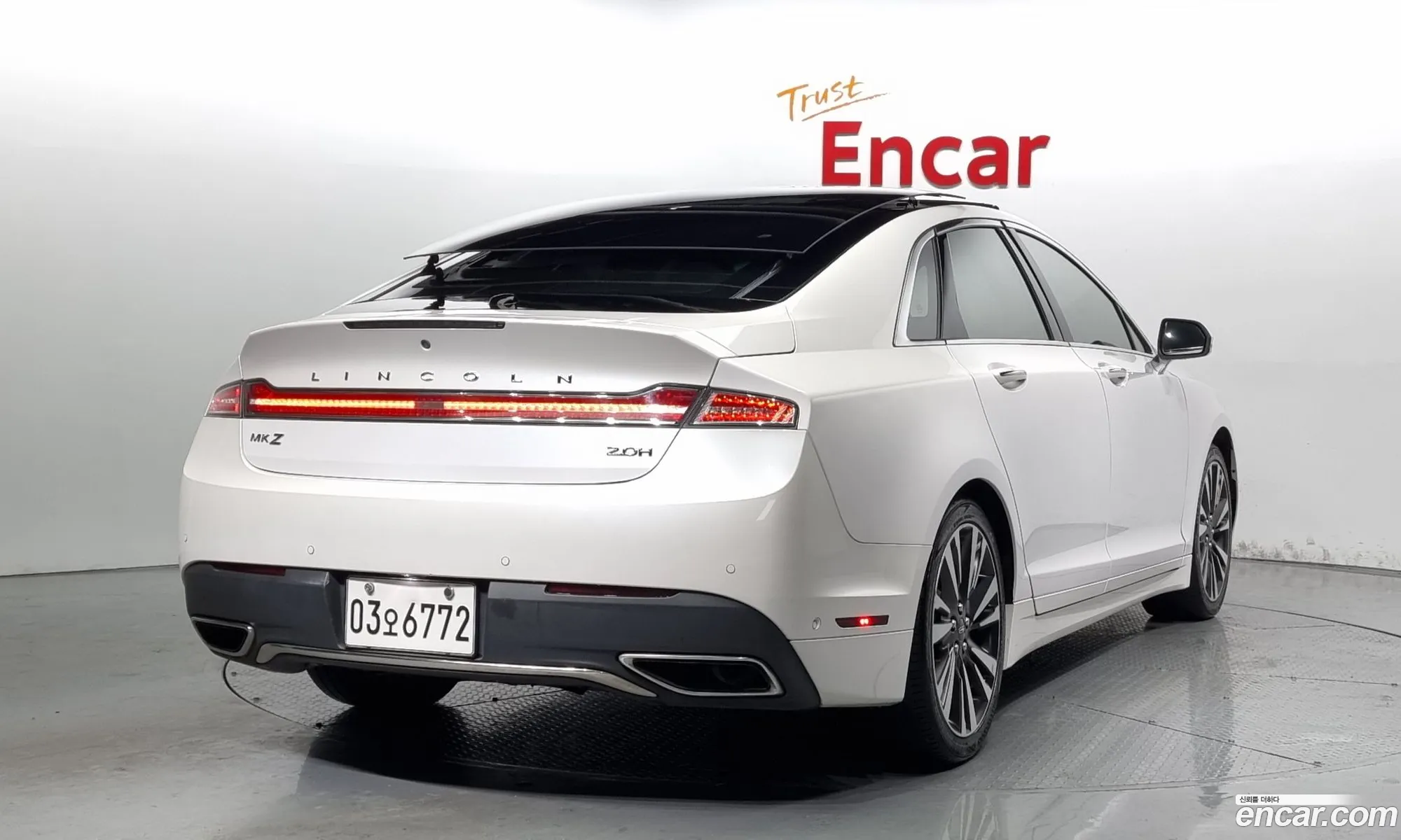 Lincoln Mkz Ii Hybrid 2019 - фотография 3745035