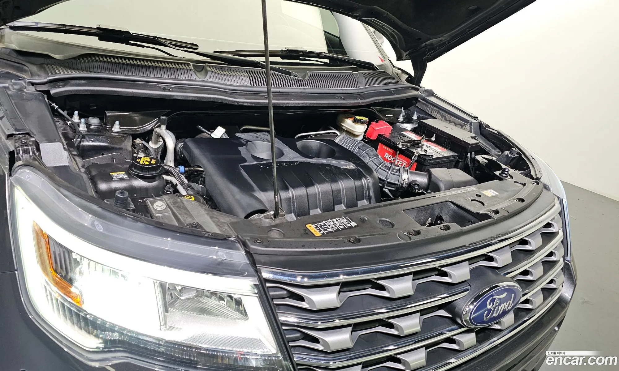Ford Explorer 23 Limited 4Wd 2017 - фотография 14376477