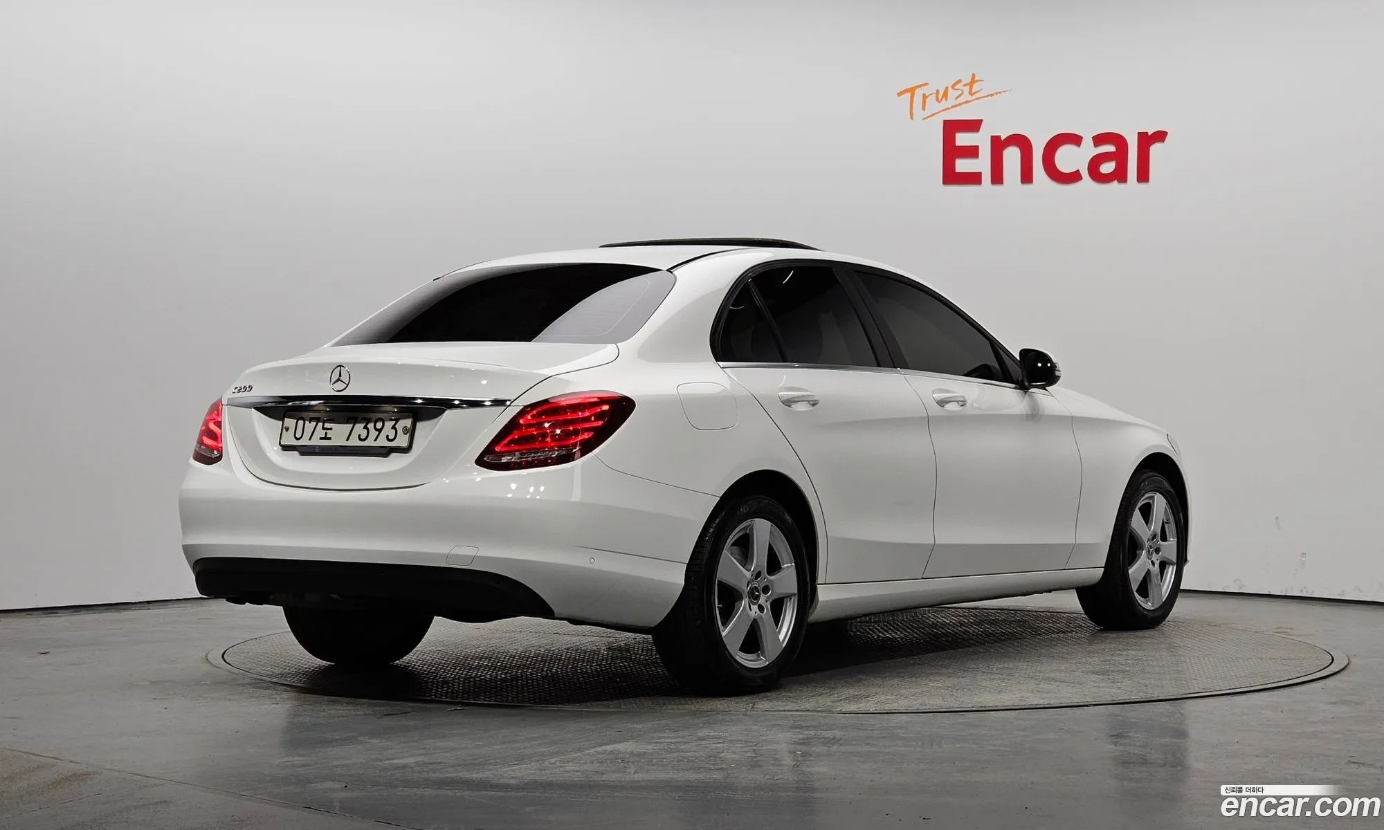 Mercedes-Benz C-Klasse Iv W205 C200 2017 - фотография 12505949