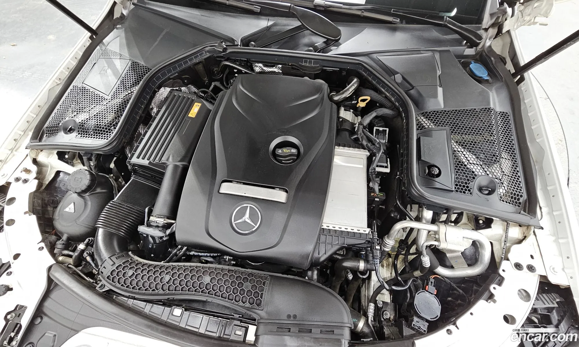 Mercedes-Benz C-Klasse Iv W205 C200 2017 - фотография 12505953