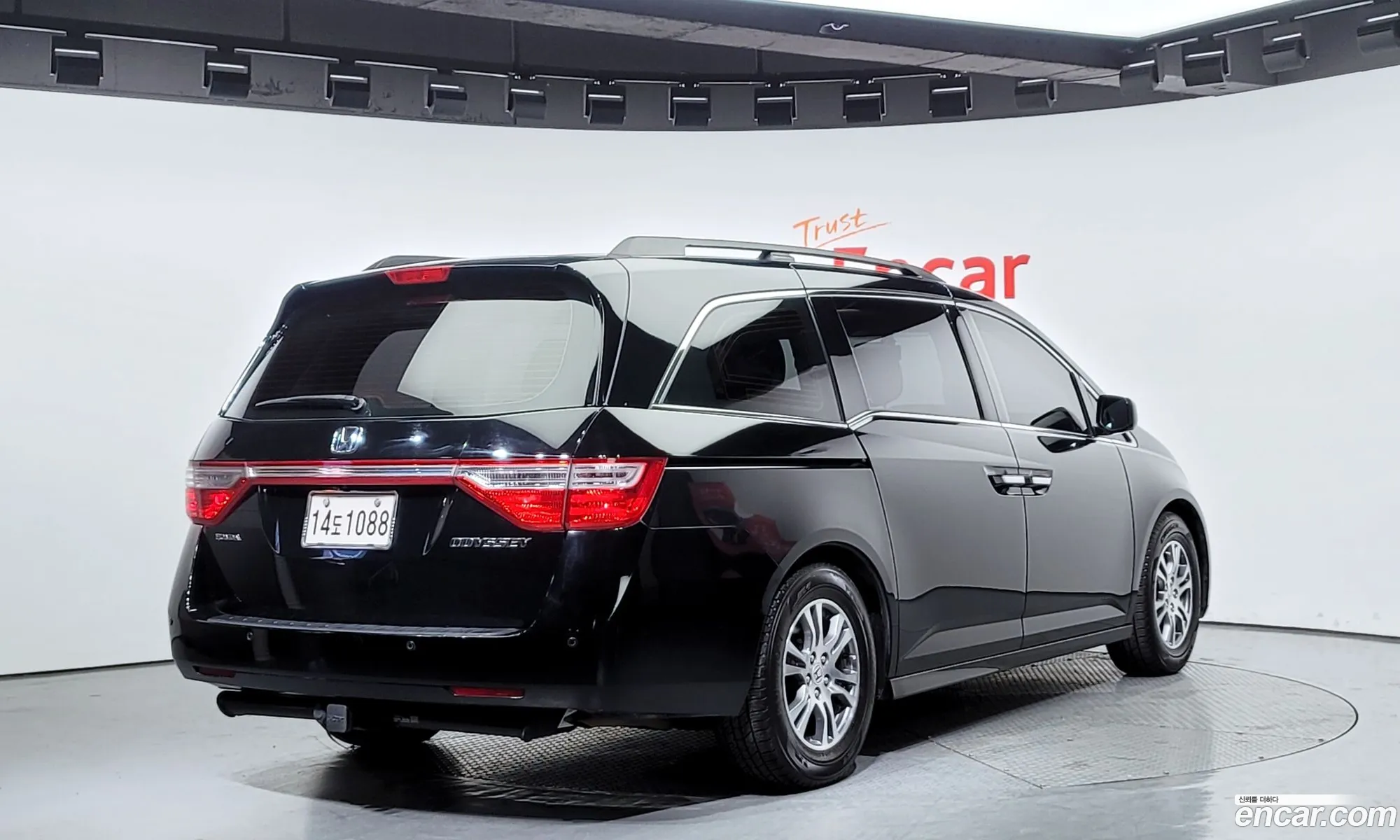 Honda Odyssey 35 2013 - фотография 2331833