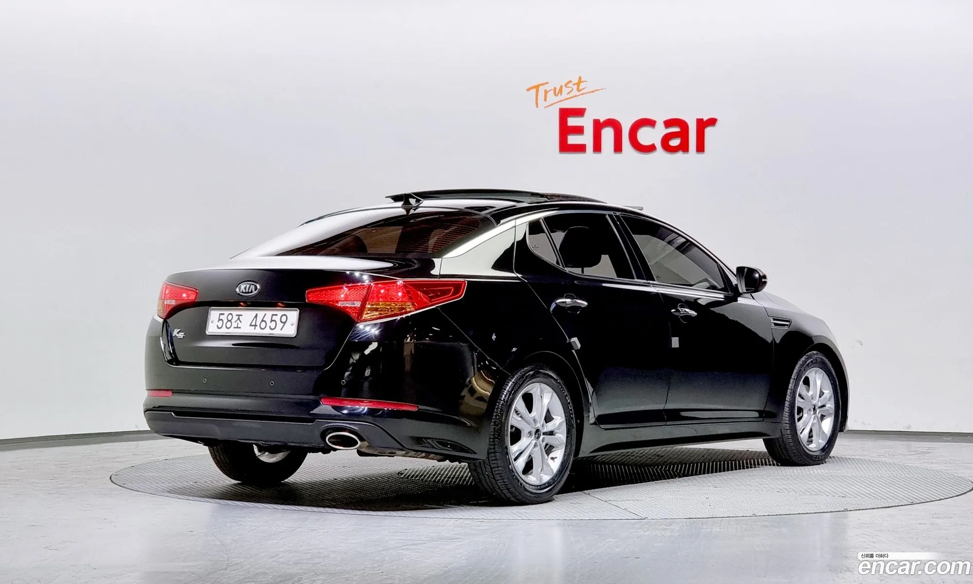 Kia K5 I 20 Luxury 2011 - фотография 19836910