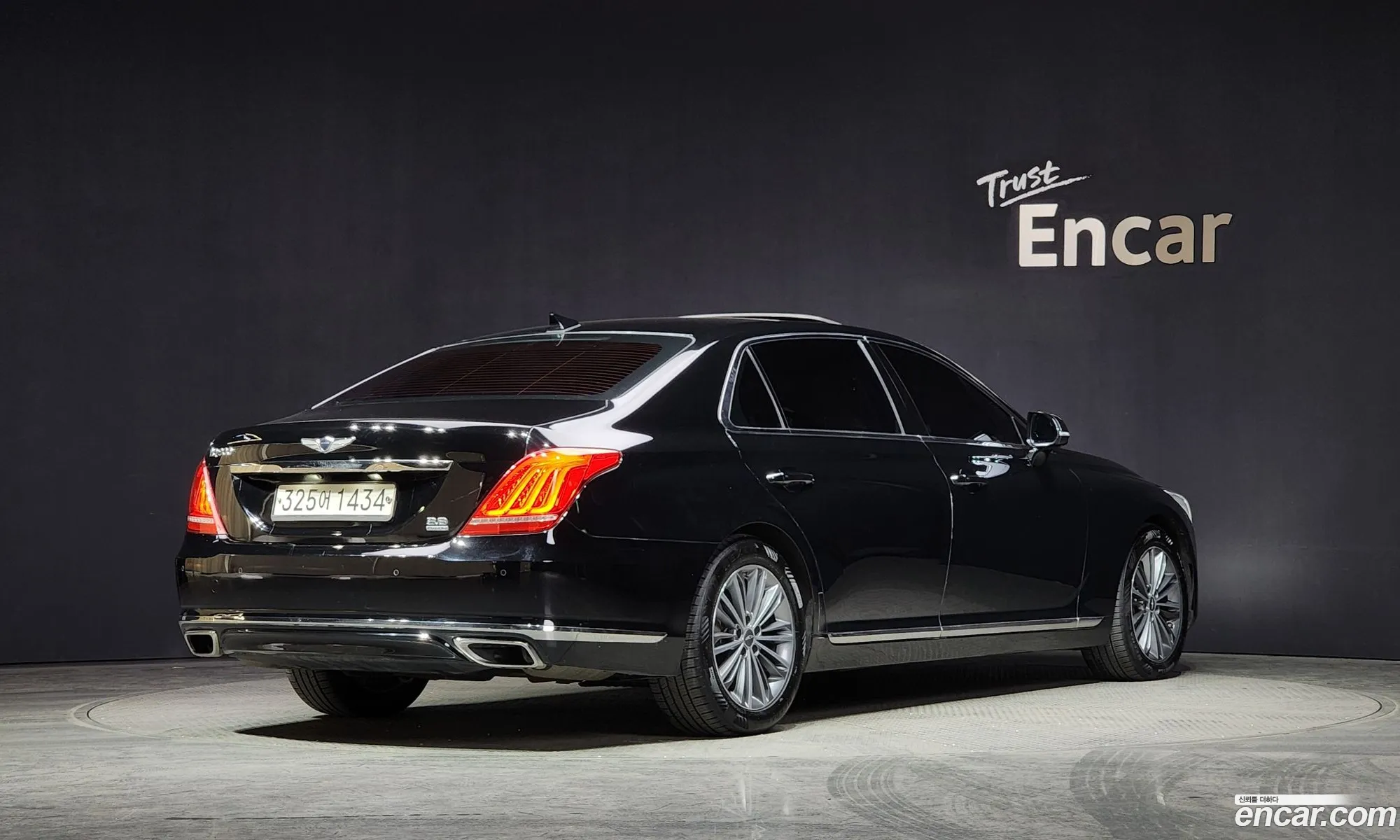 Genesis G90 I 38 Gdi Awd 2016 - фотография 16297834