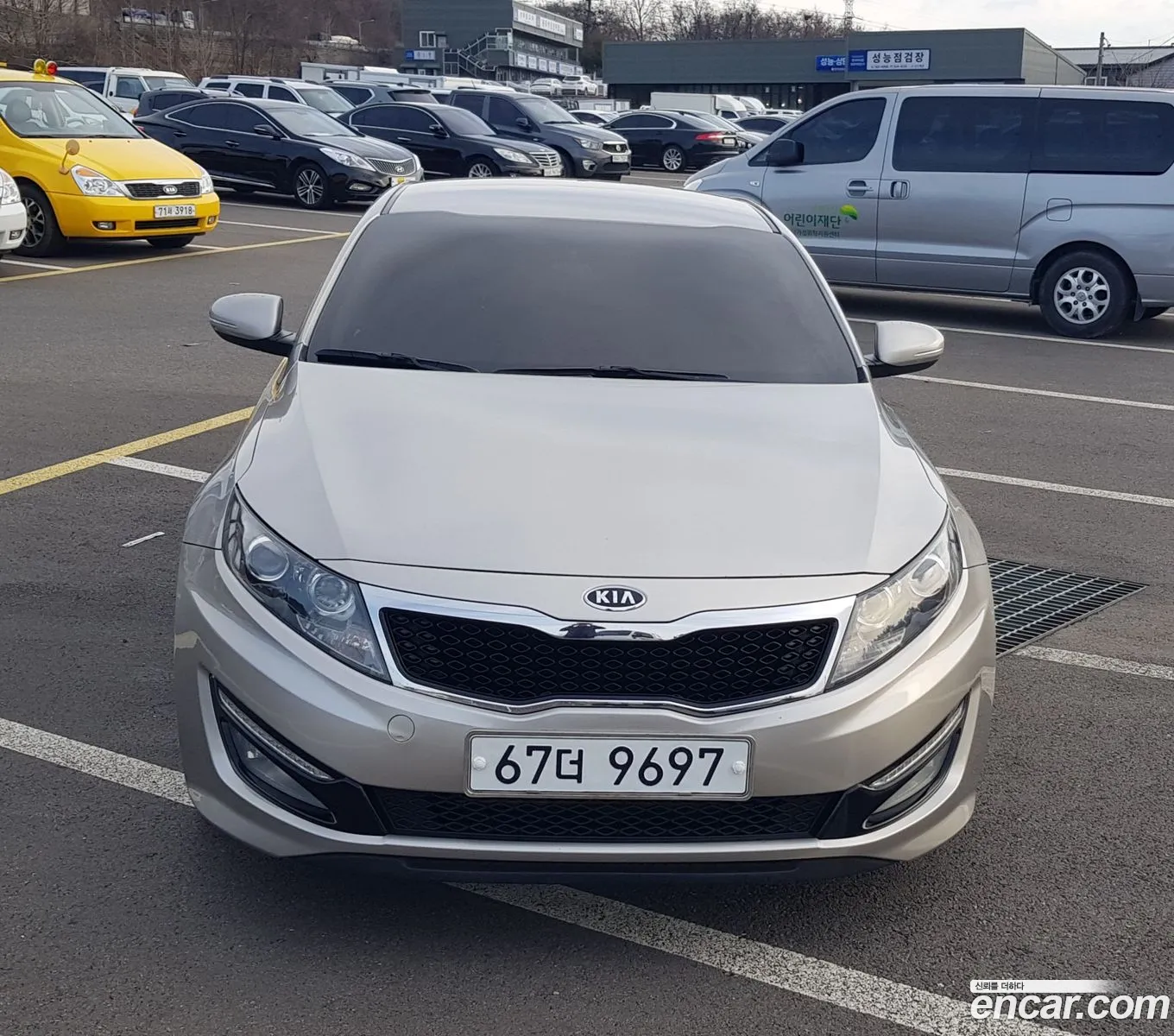 Kia K5 I 20 Prestige 2011 - фотография 17507701