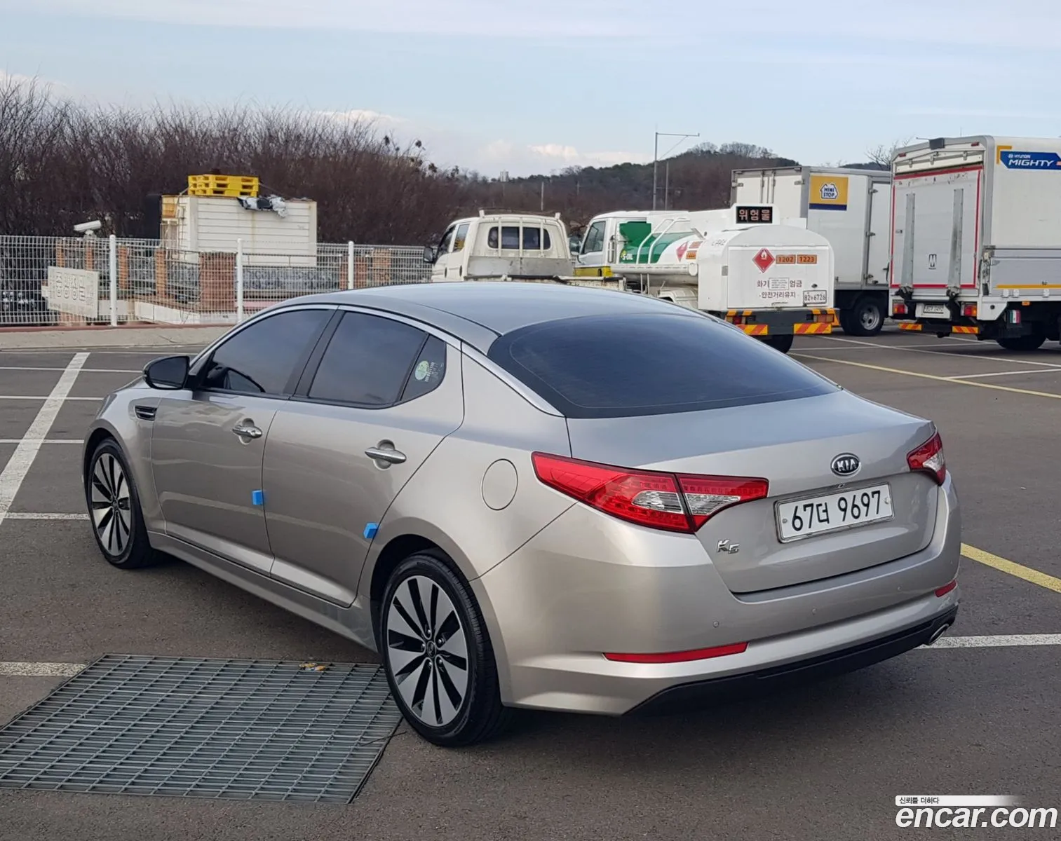 Kia K5 I 20 Prestige 2011 - фотография 17507704