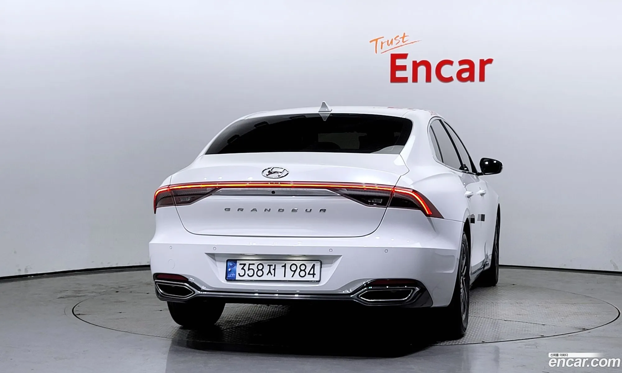 Hyundai The New Grandeur Ig 30 Lpi Rental Car Premium - фотография 12361693