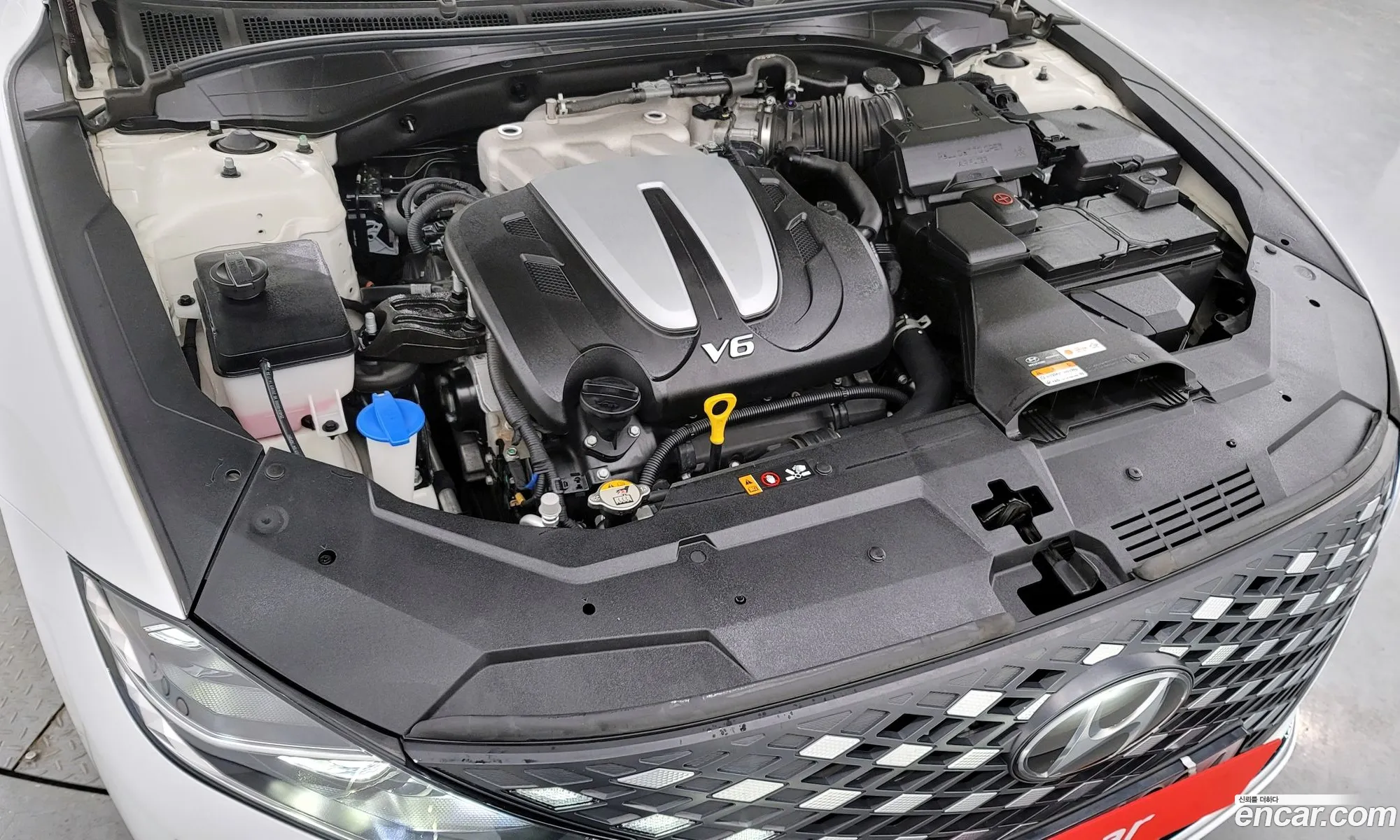 Hyundai The New Grandeur Ig 30 Lpi Rental Car Premium - фотография 12361695