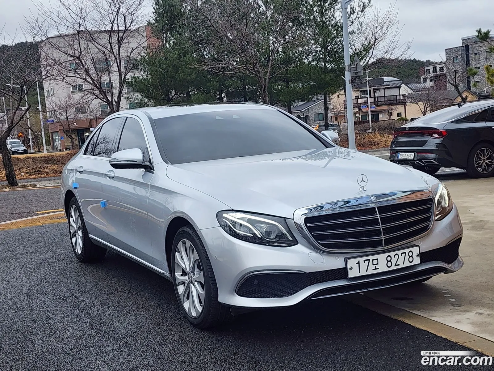 Mercedes-Benz E-Klasse E220D 4Matic Exclusive 2017 - фотография 13191097
