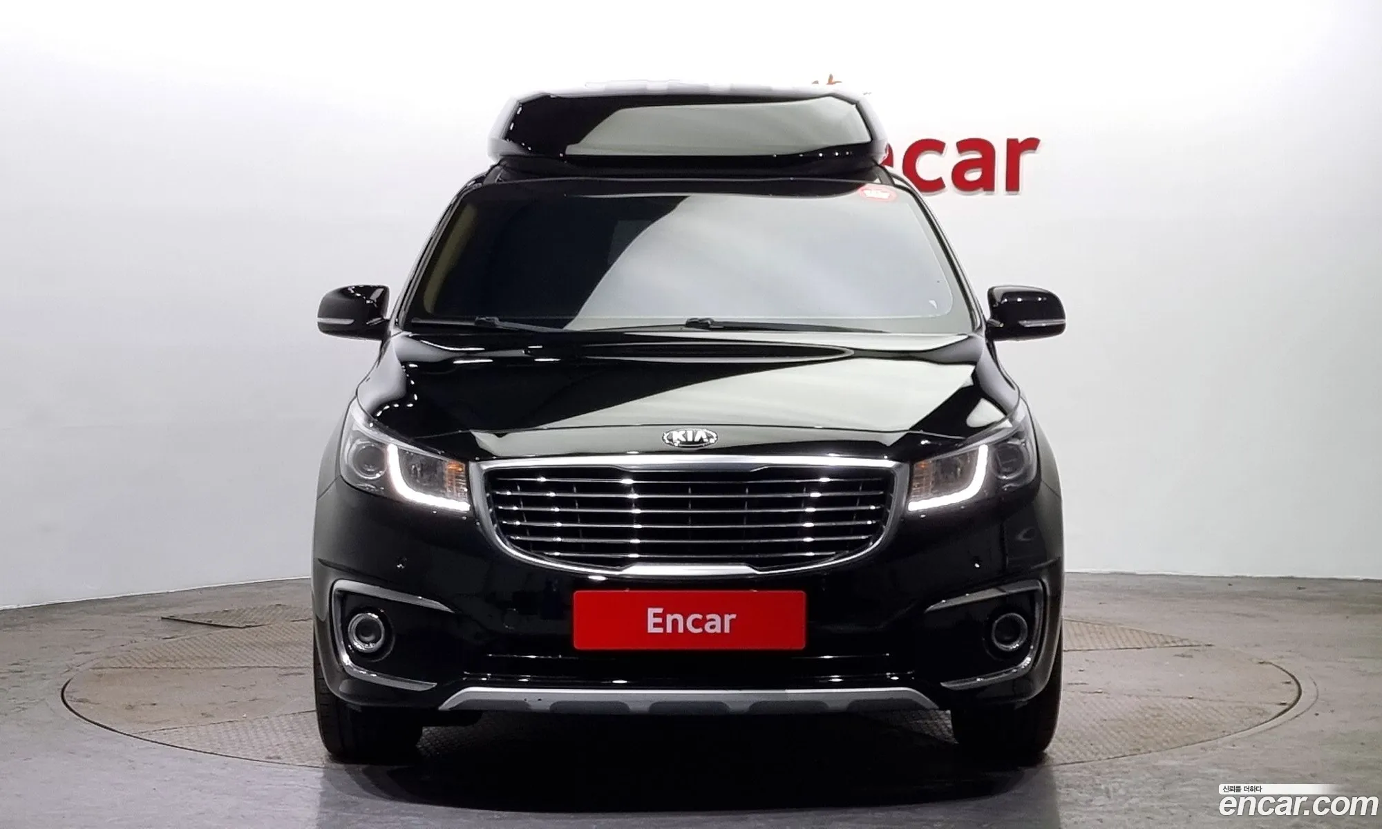 Kia Carnival 9-Seater High Limousine 2016 - фотография 11070750