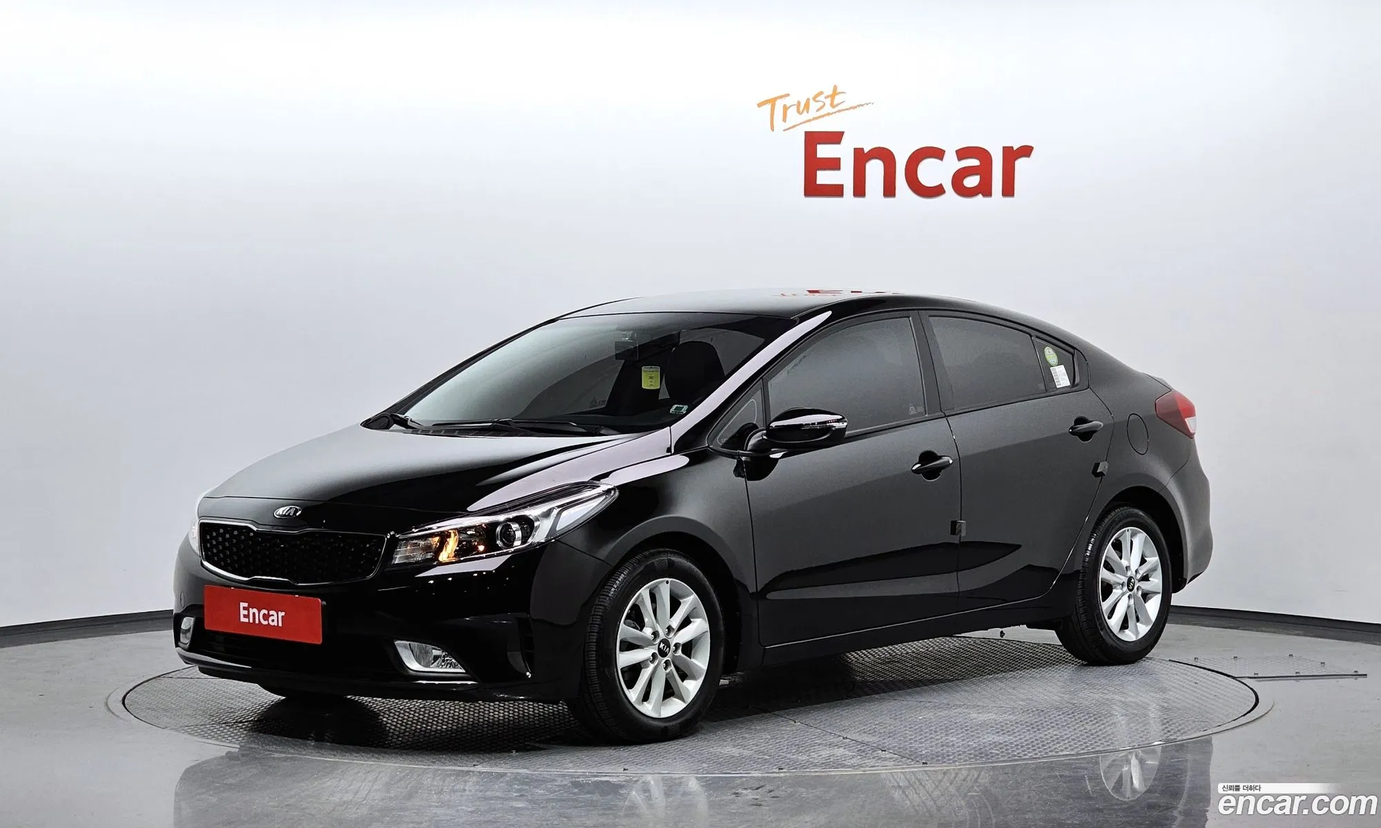 Kia K3 I Deluxe 2017 - фотография 15635745