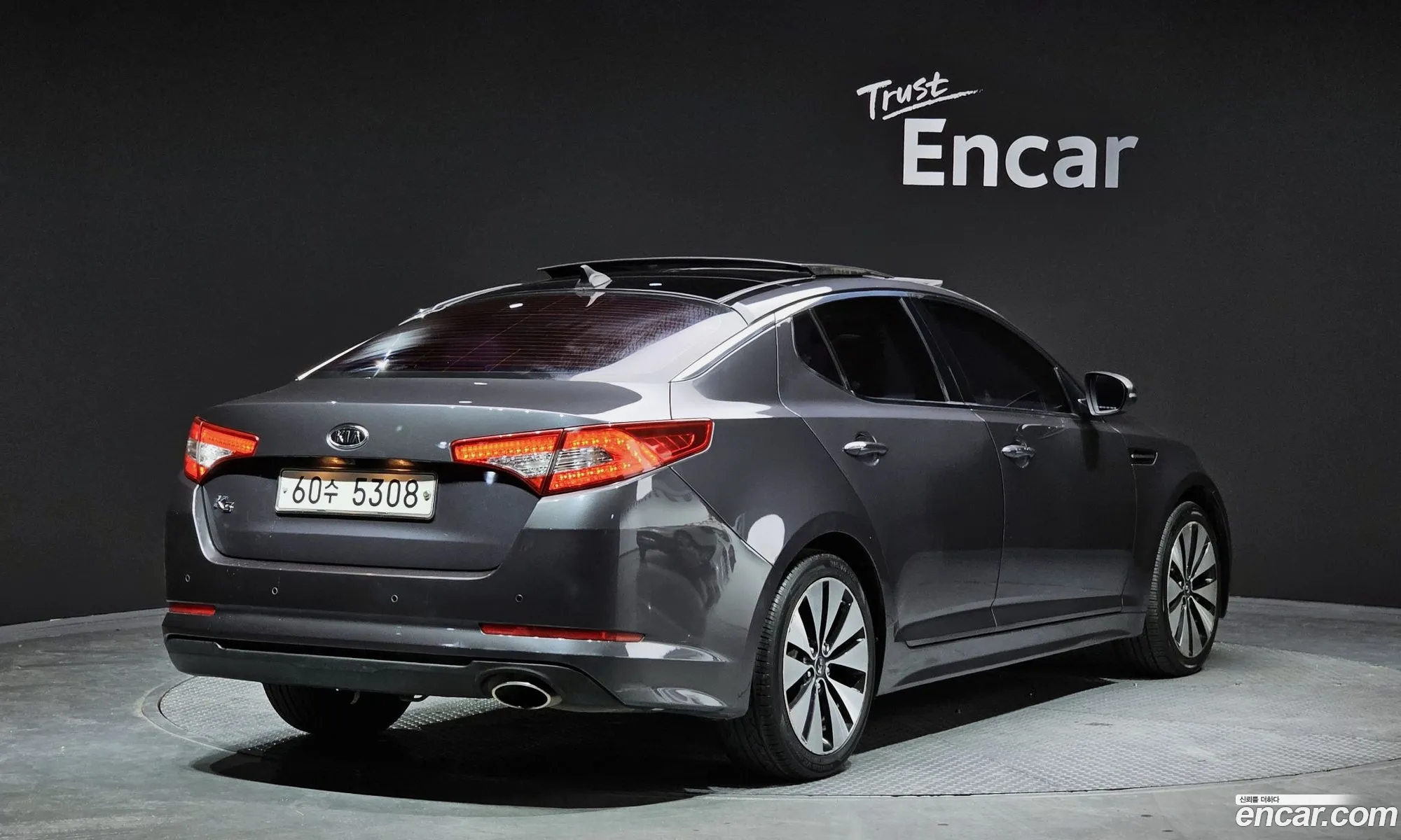 Kia K5 I 20 Prestige 2011 - фотография 19225314