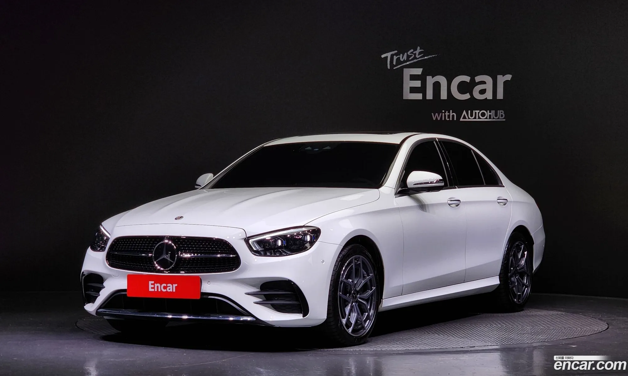 Mercedes E-Class W213 E220D 4Matic Amg Line - фотография 12470329