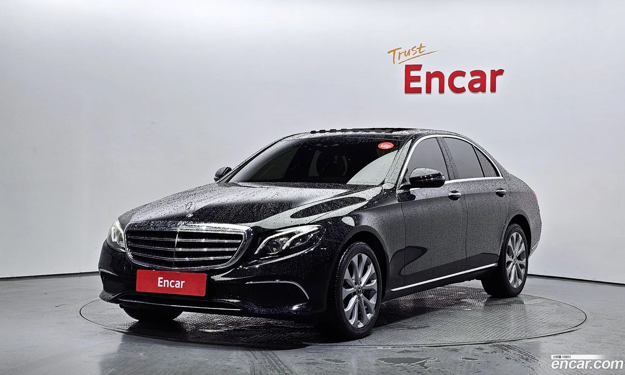 Mercedes-Benz E-Klasse V W213 S213 C238 E220D 4Matic Exclusive 2018 - фотография 12575959