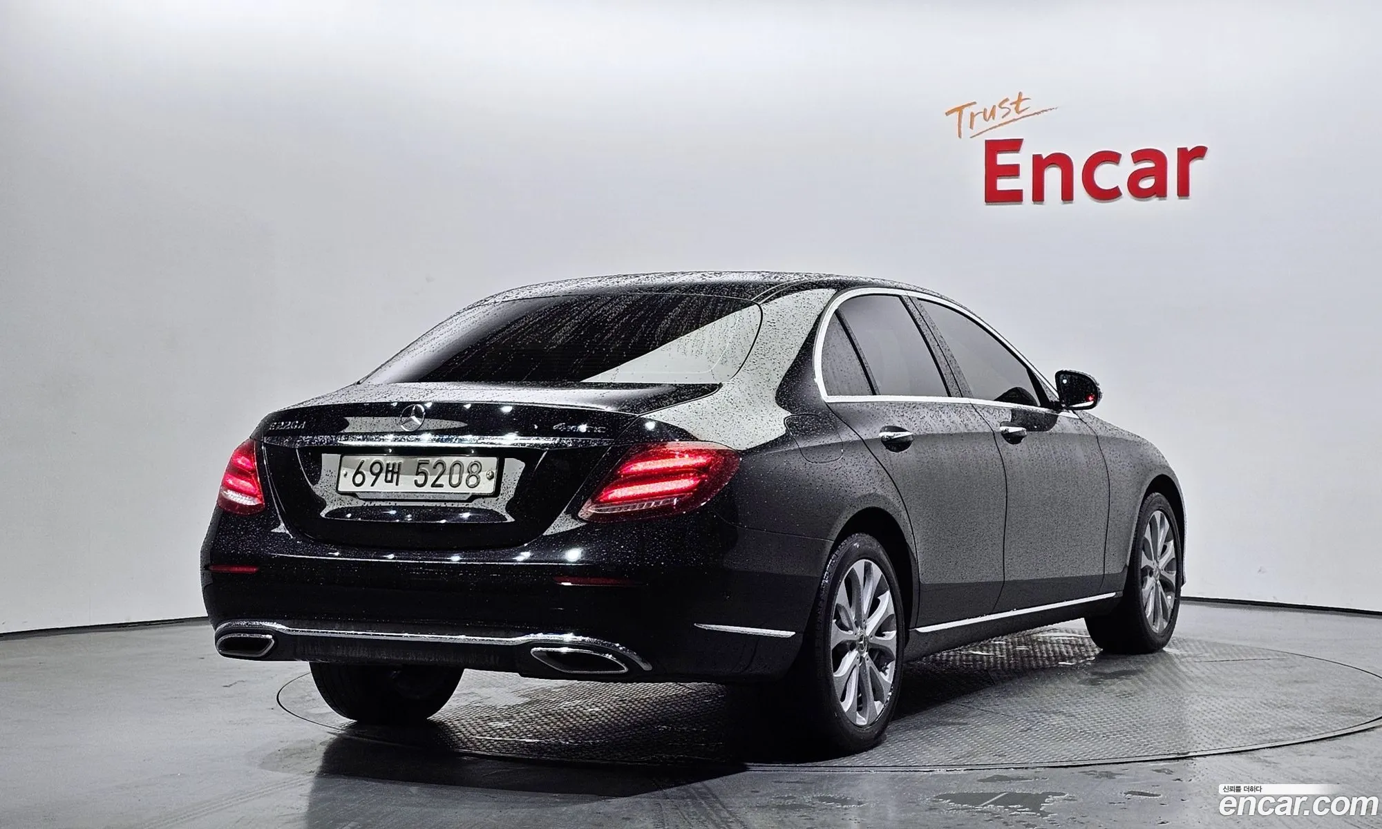 Mercedes-Benz E-Klasse V W213 S213 C238 E220D 4Matic Exclusive 2018 - фотография 12575960