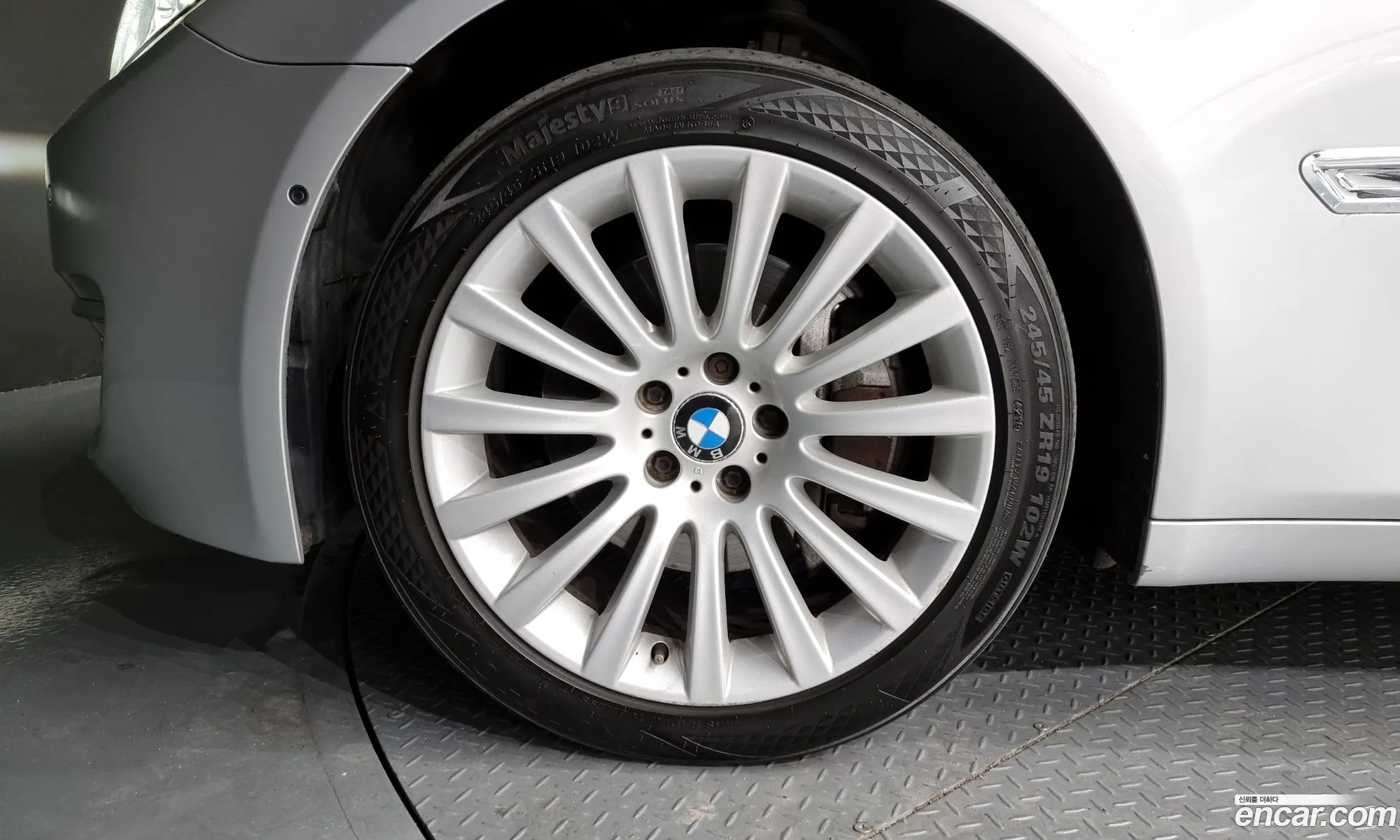 BMW 7Er V F01F02F04 730DxDrive 2014 - фотография 17047939