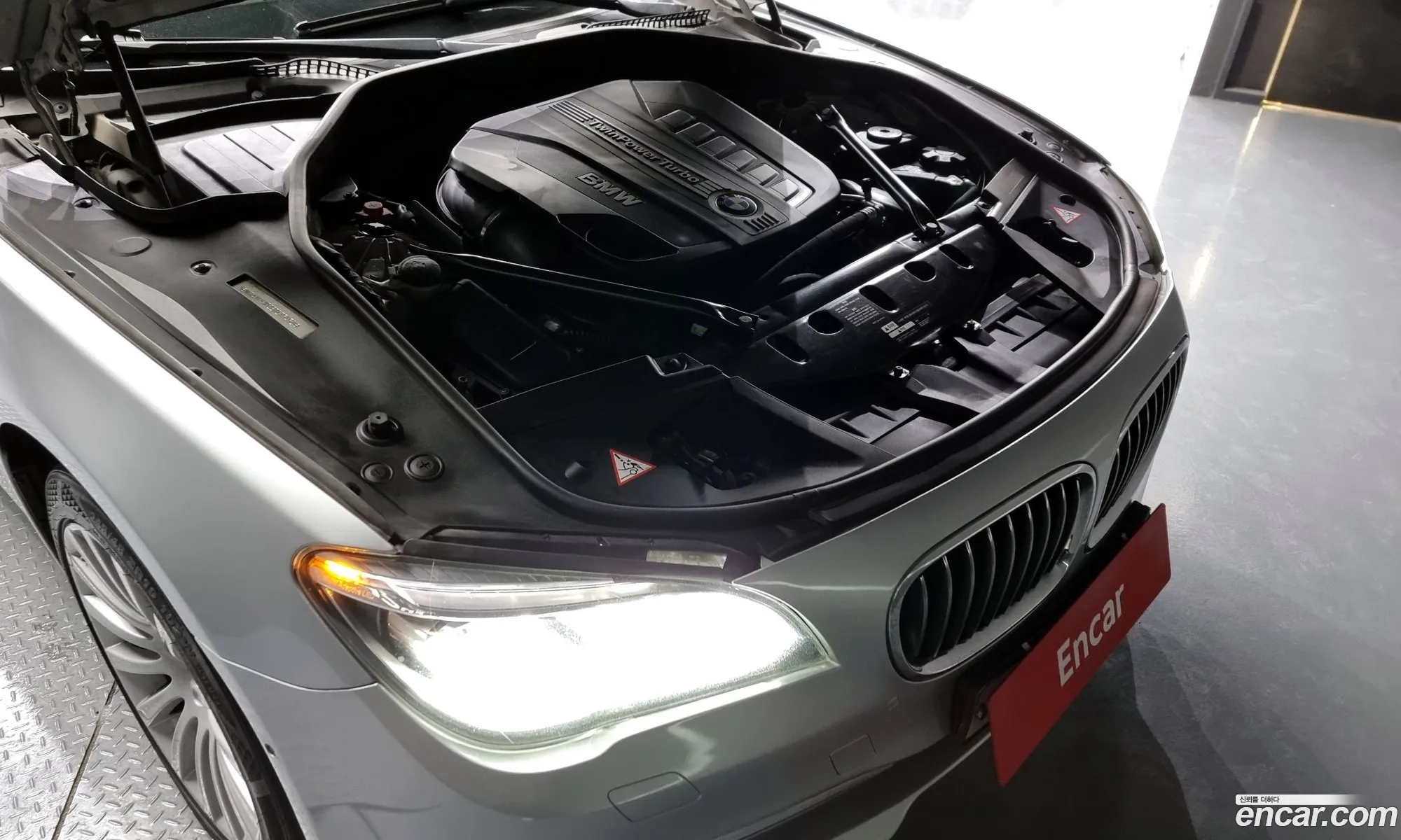 BMW 7Er V F01F02F04 730DxDrive 2014 - фотография 17047940