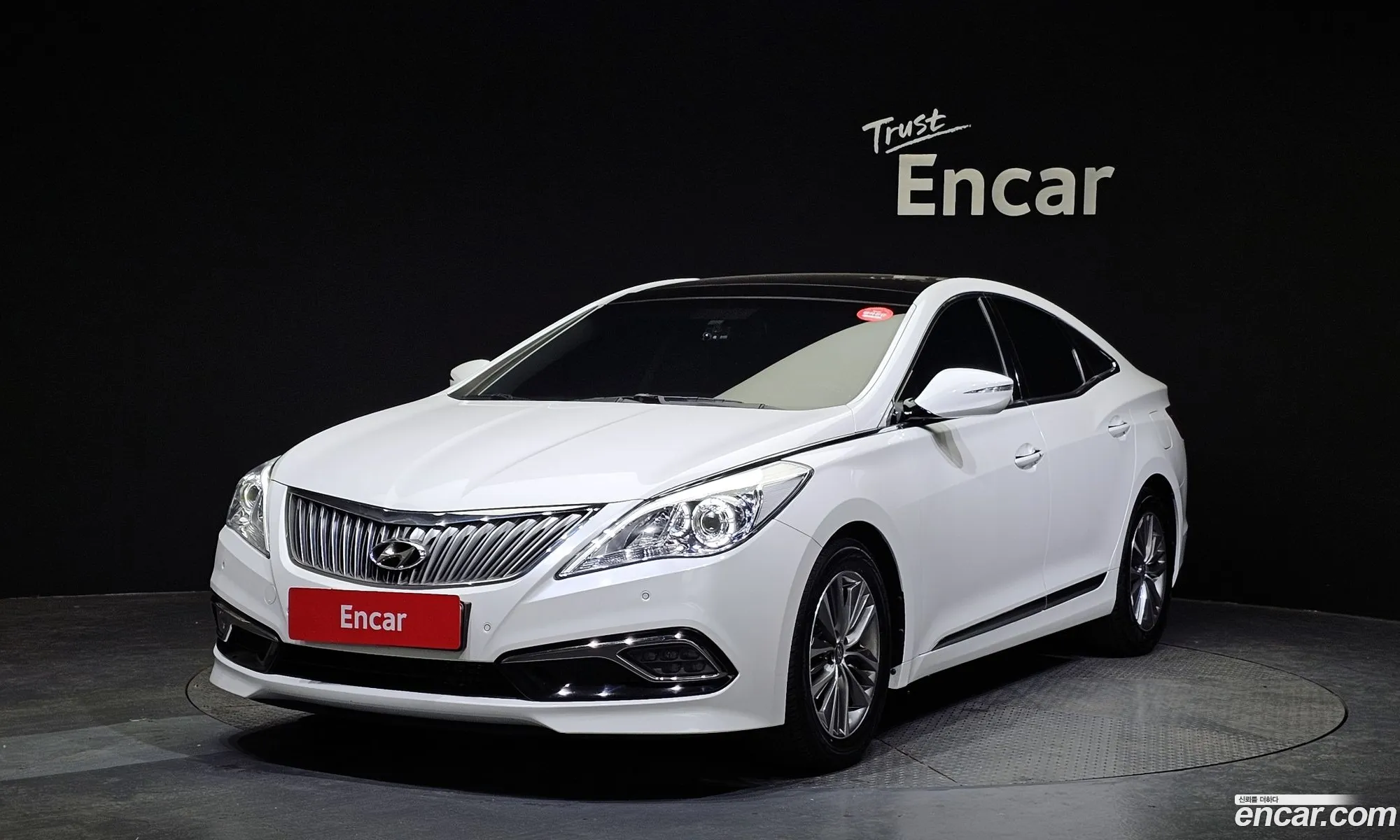 Hyundai Grandeur V Hg240 Modern 2015 - фотография 12492455