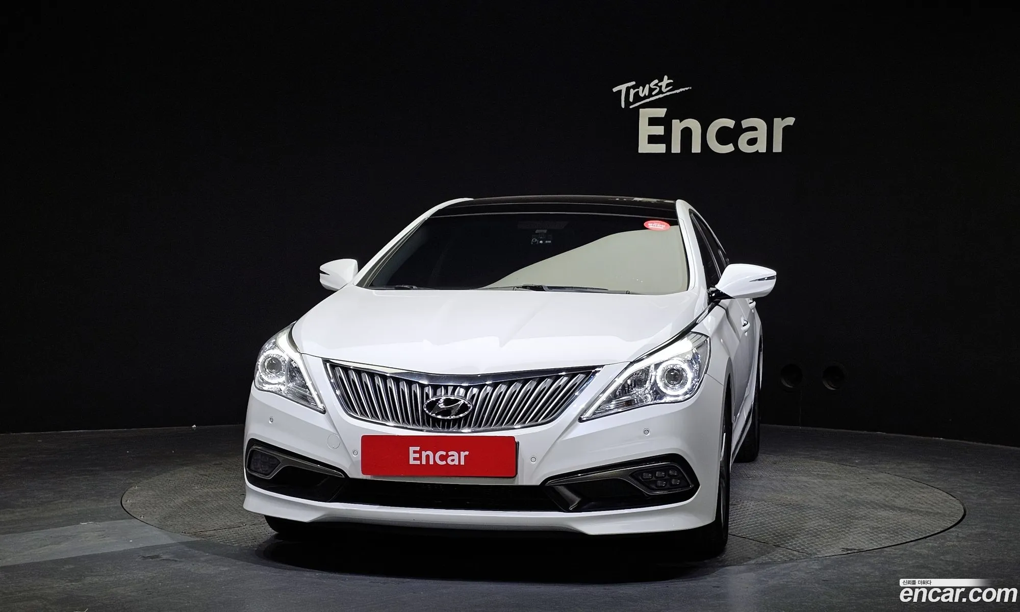 Hyundai Grandeur V Hg240 Modern 2015 - фотография 12492457