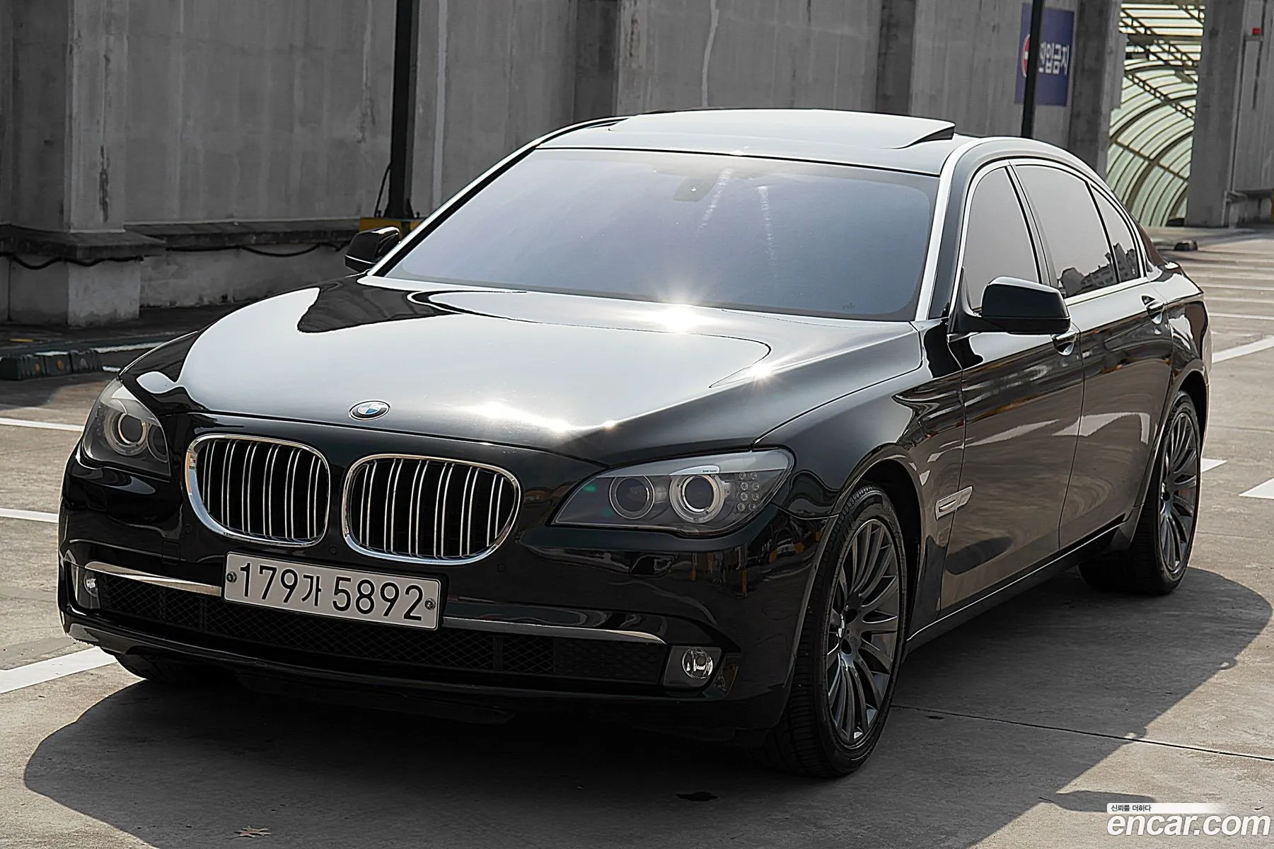 BMW 7Er V F01F02F04 750Li 2009 - фотография 144787