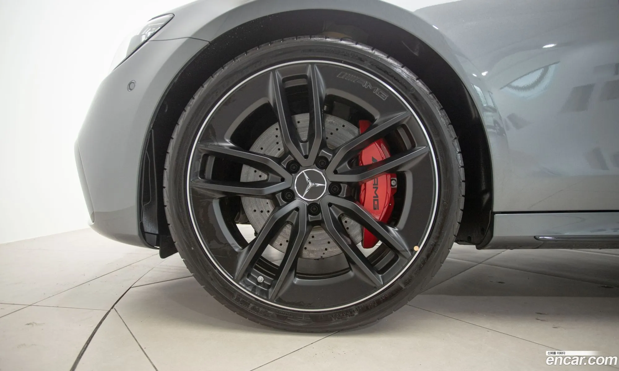 Mercedes-Benz E-Klasse E53 Amg 4Matic 2023 - фотография 13624118
