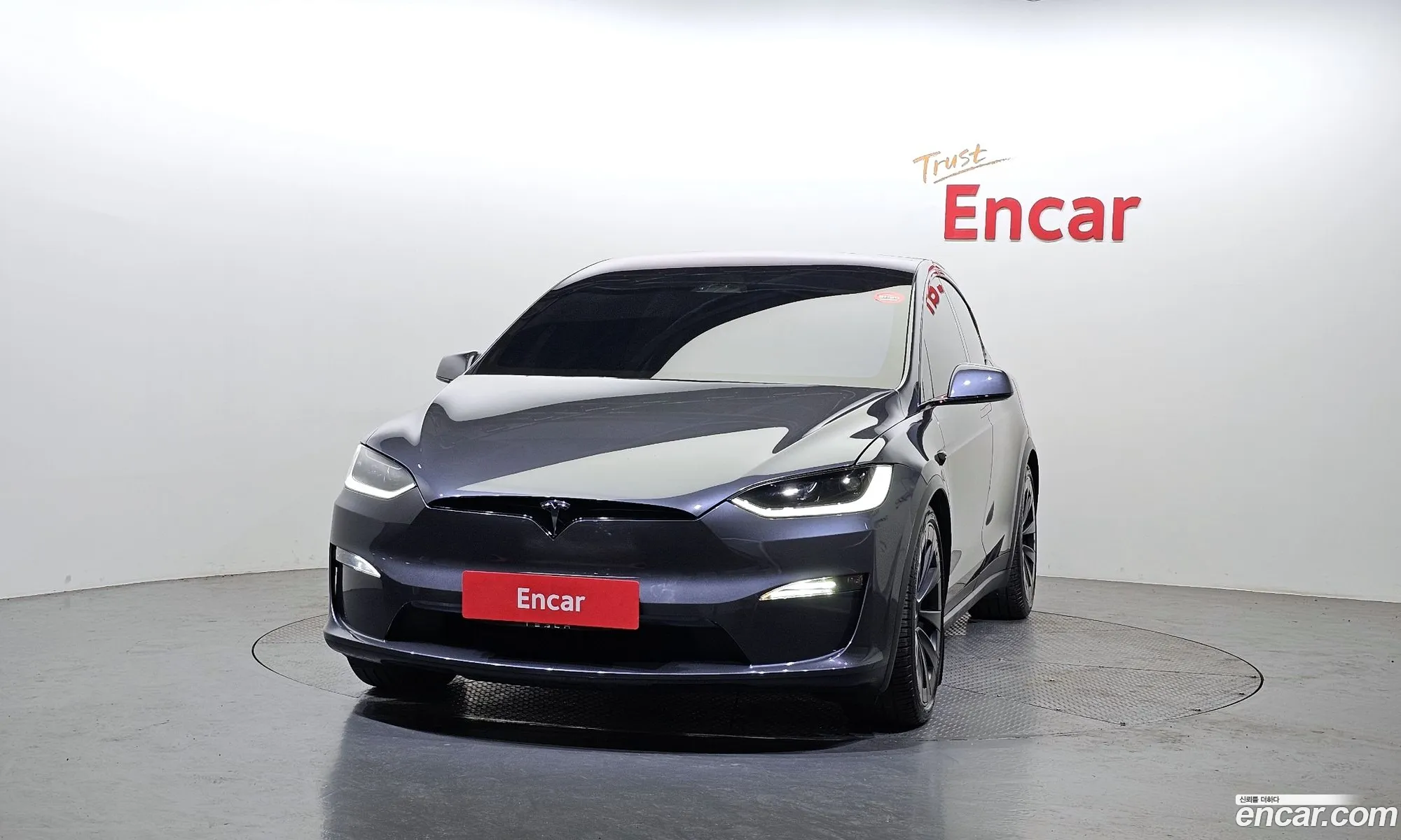 Tesla Model X Awd 2023 - фотография 14550642