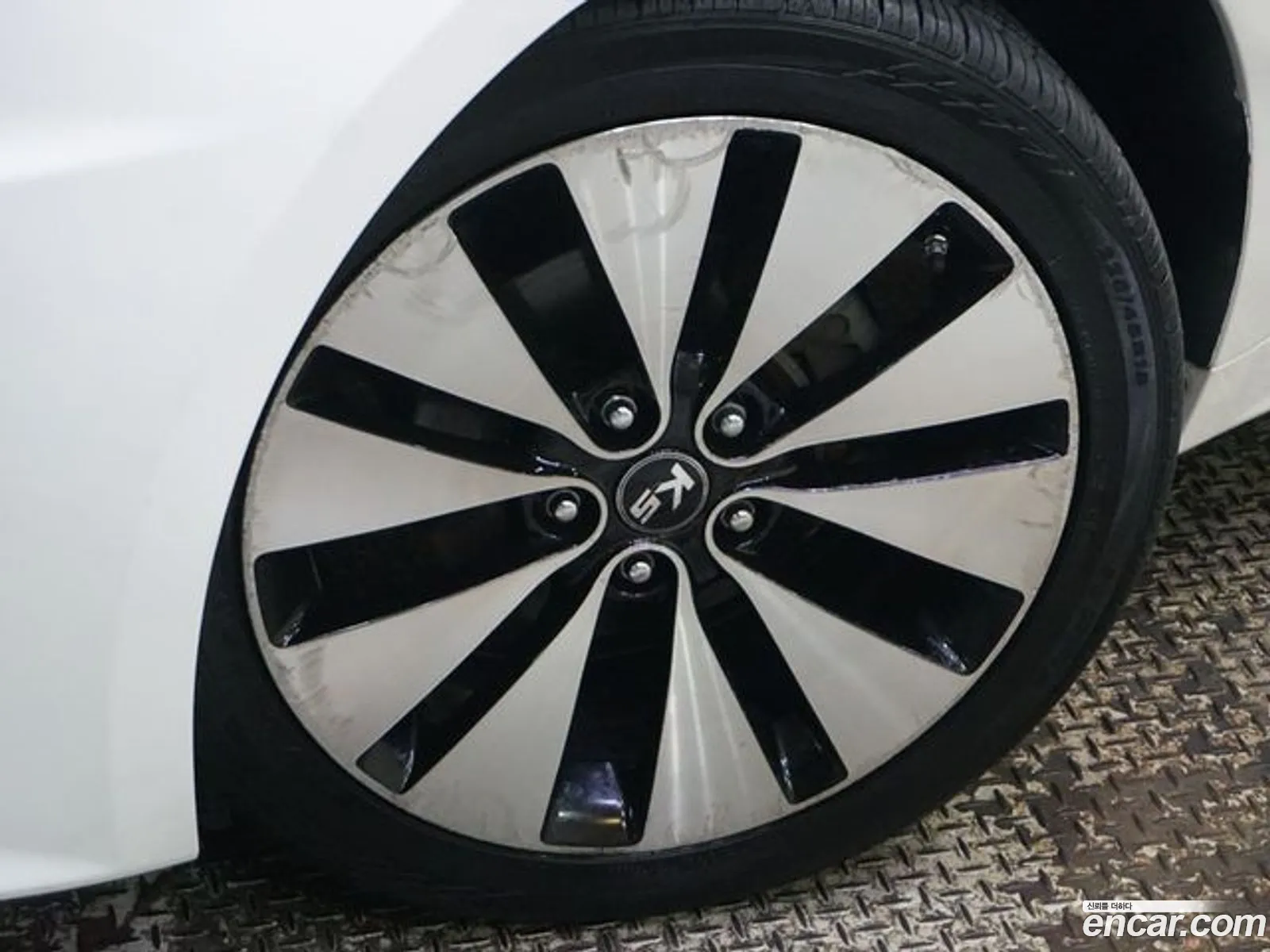 Kia K5 I 20 Prestige 2011 - фотография 17507692