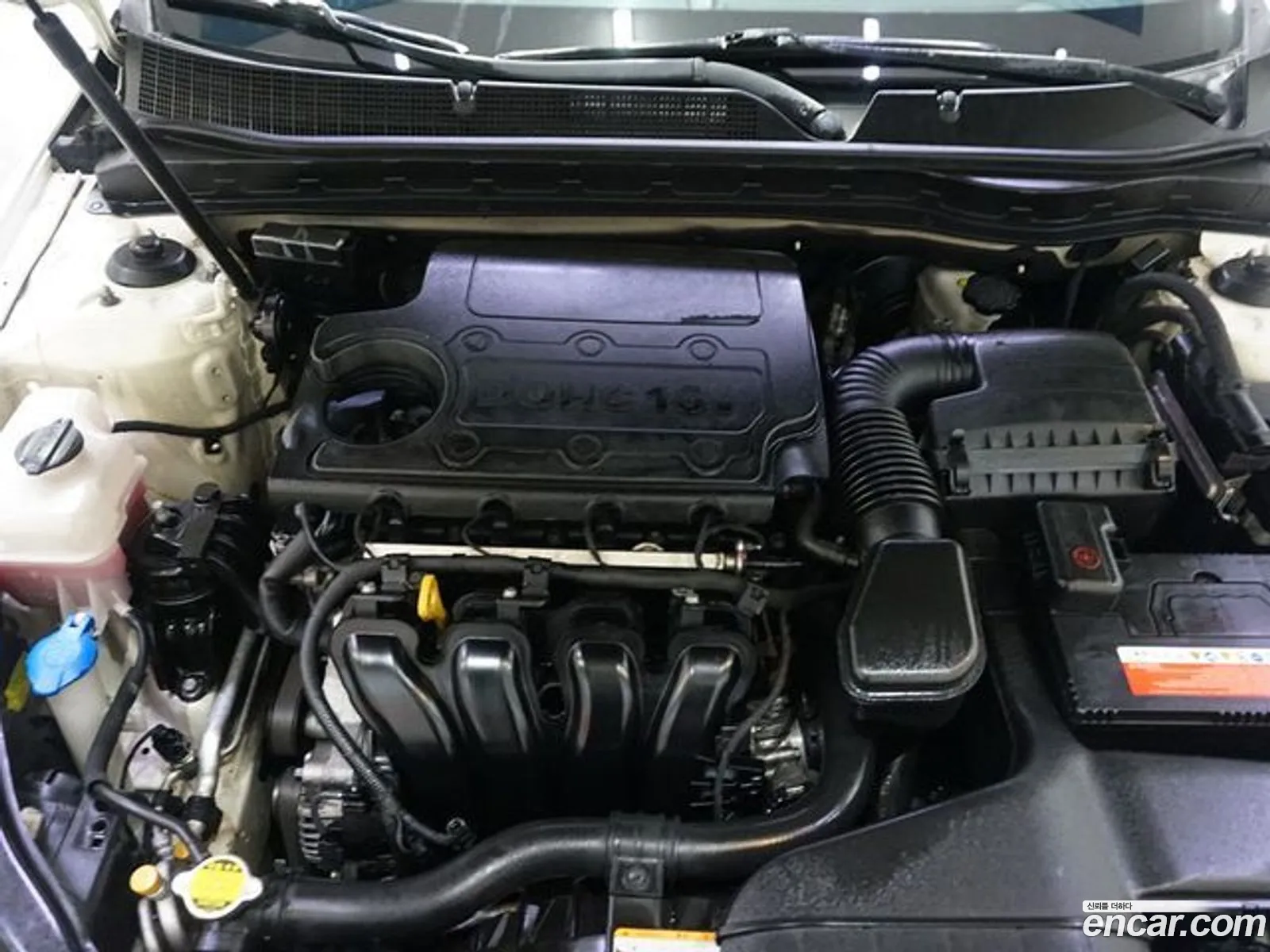 Kia K5 I 20 Prestige 2011 - фотография 17507693