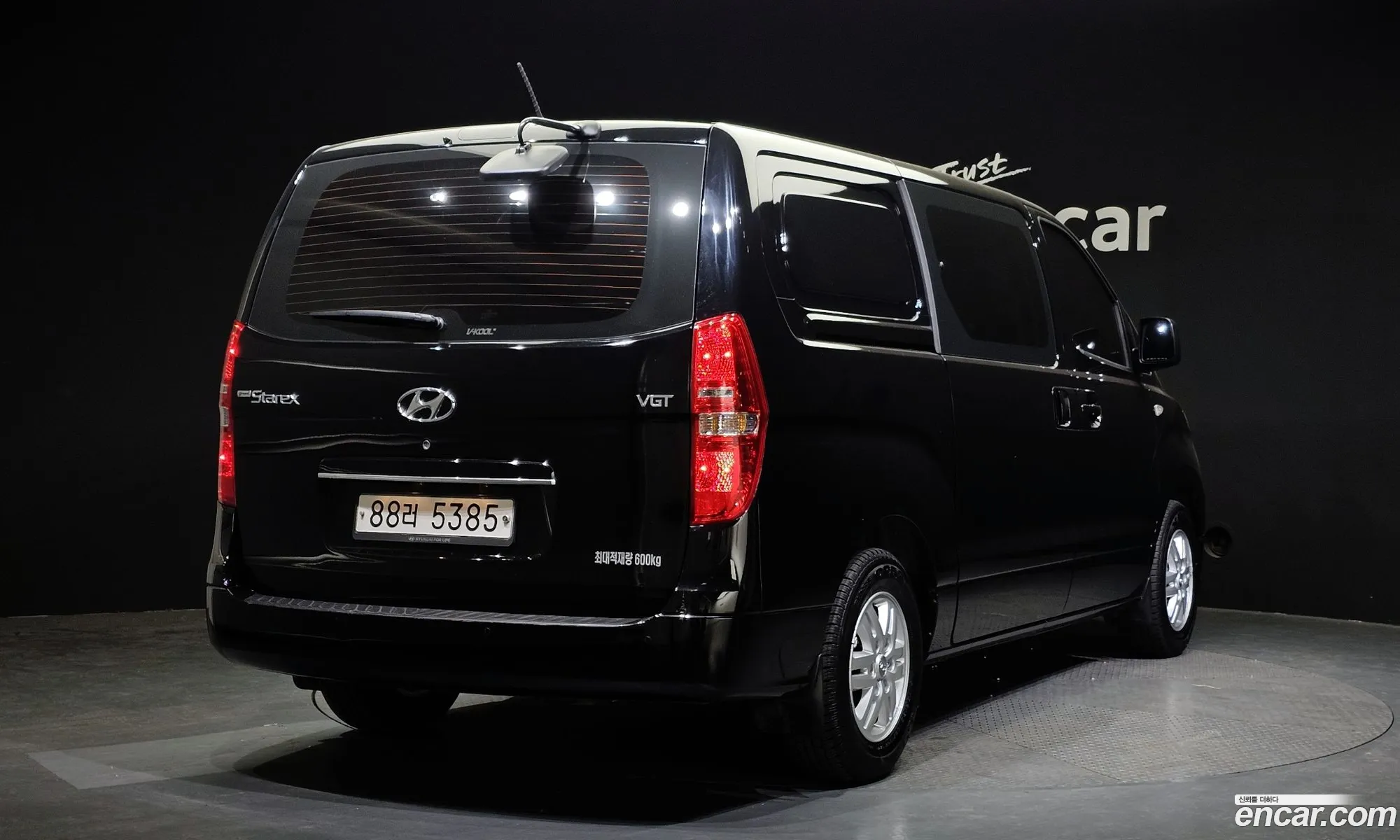 Hyundai Starex 5 Seater Van 2021 - фотография 12077127
