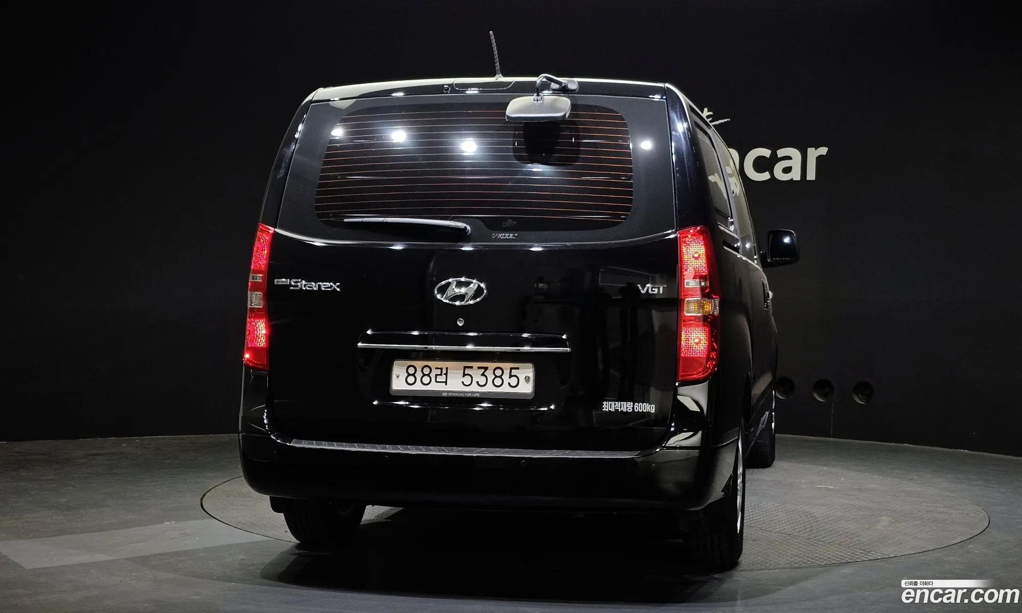 Hyundai Starex 5 Seater Van 2021 - фотография 12077129