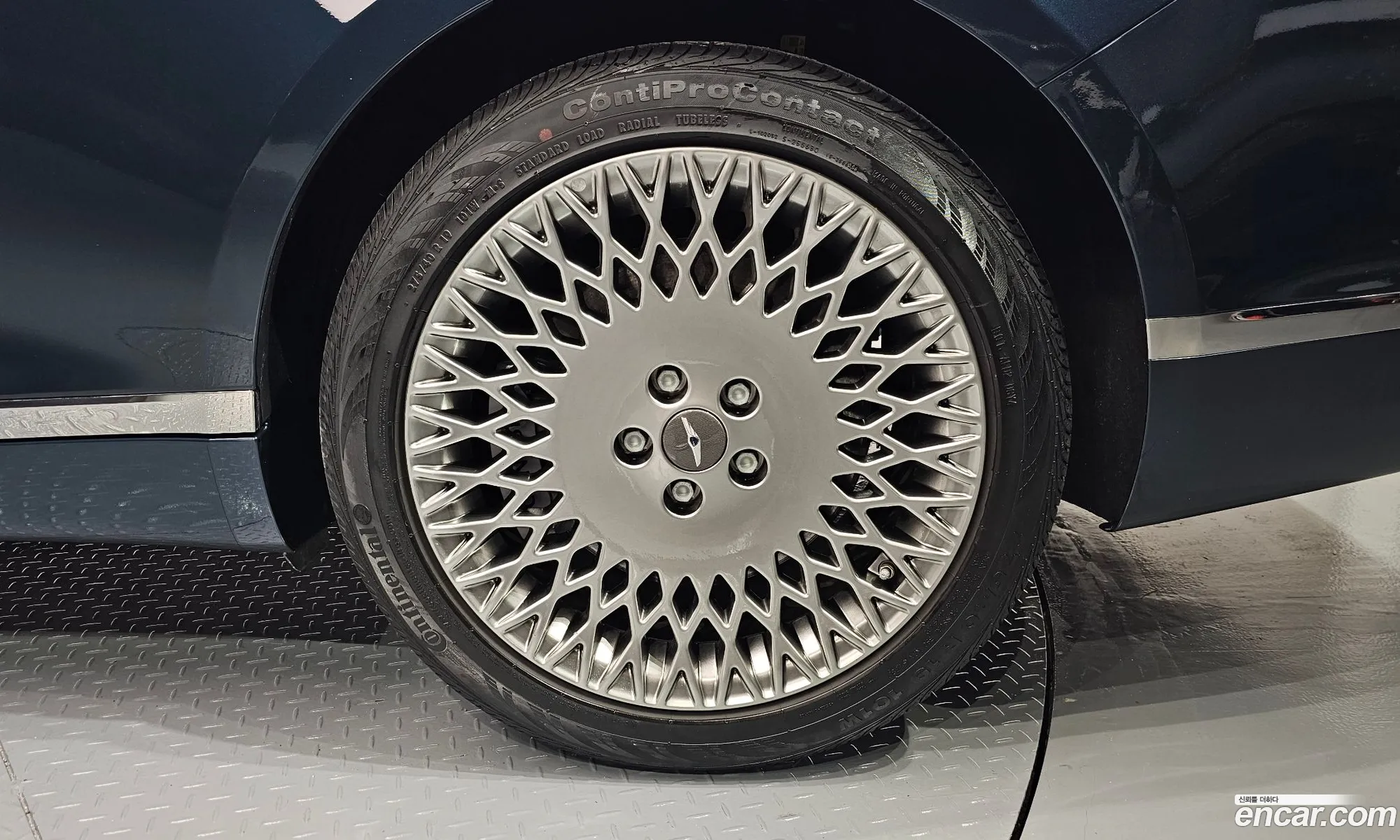 Genesis G80 Gasoline 25 Turbo Awd 2023 - фотография 17389456