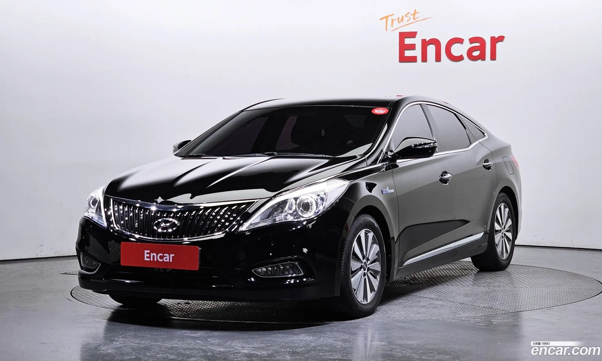 Hyundai Grandeur V Premium 2015 - фотография 12018386