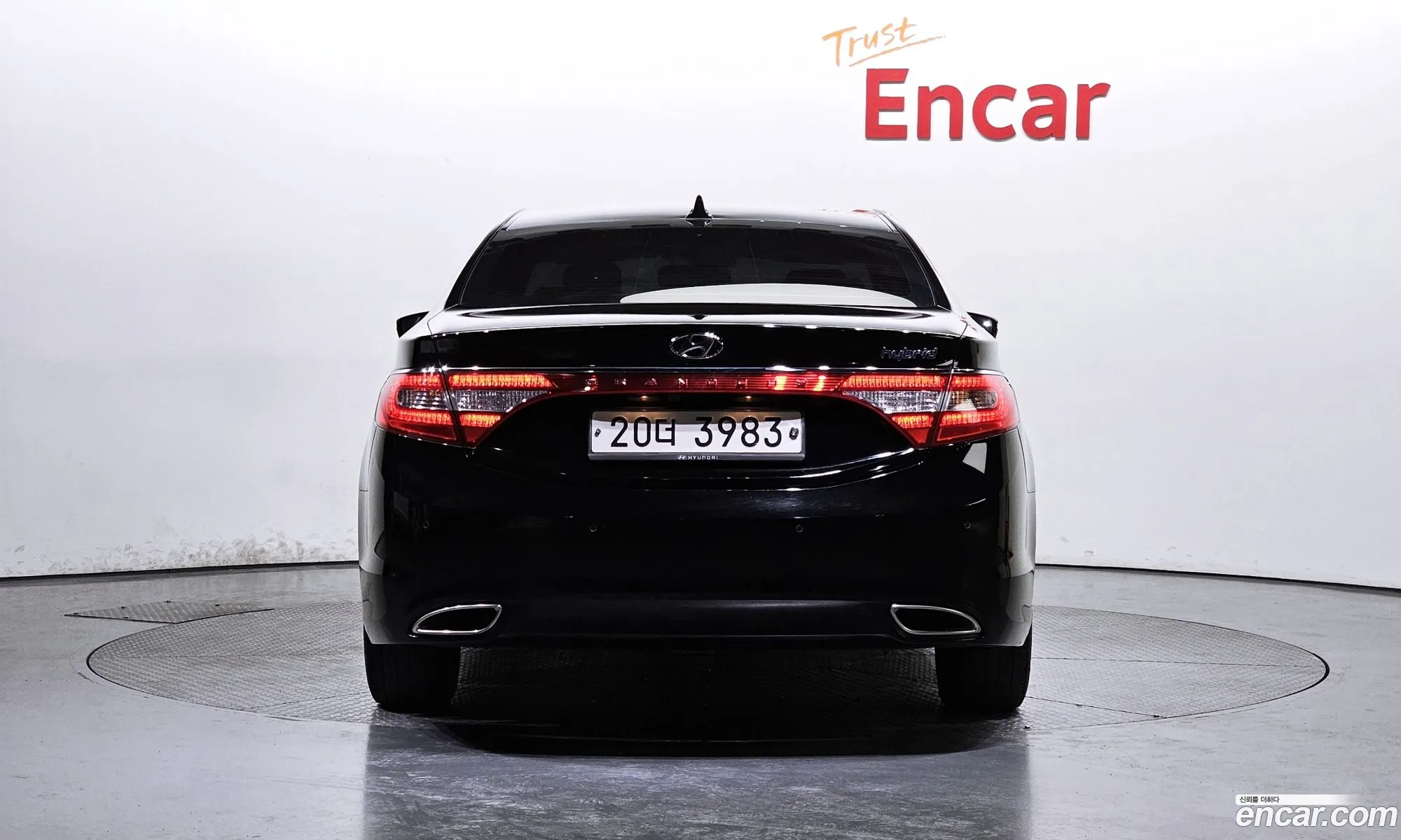 Hyundai Grandeur V Premium 2015 - фотография 12018389