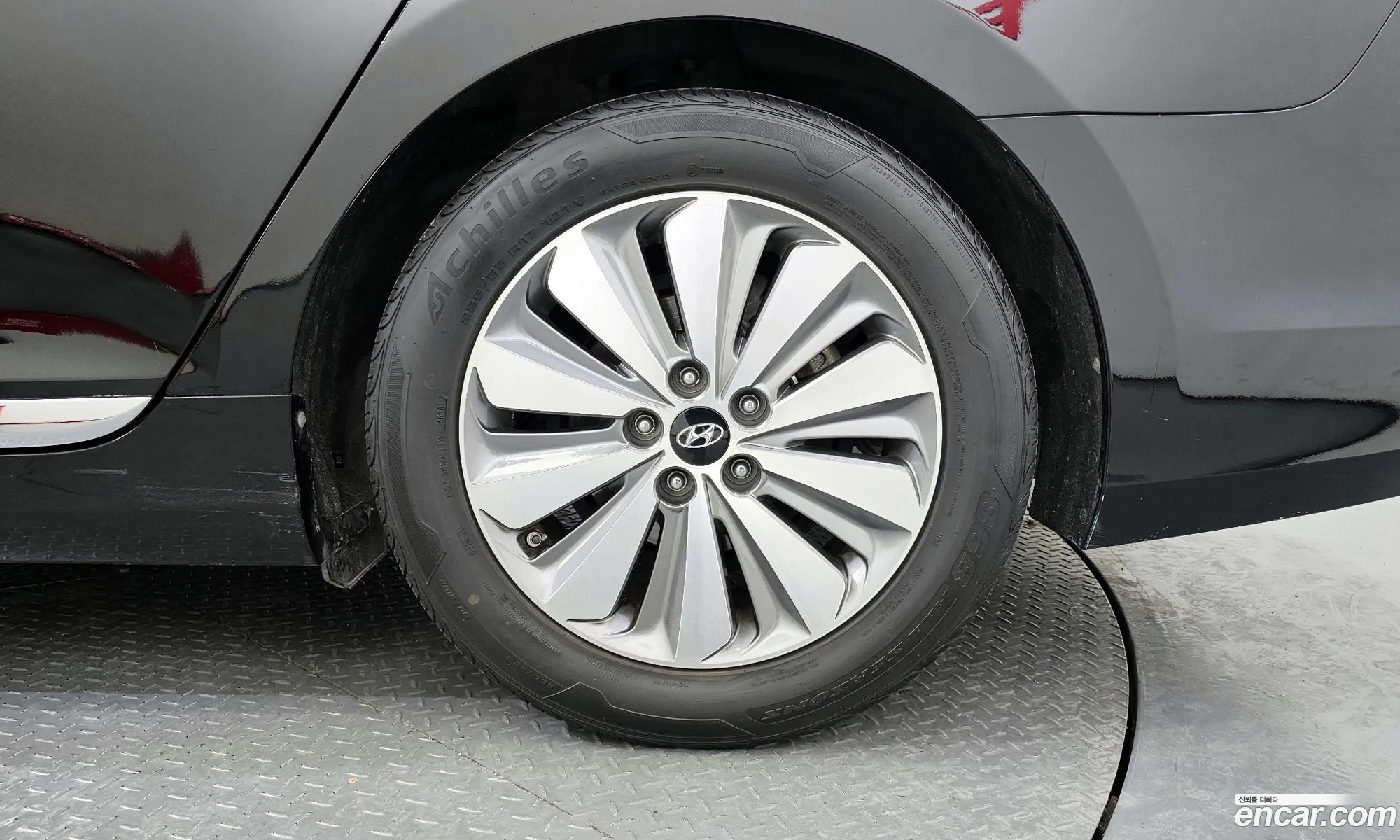 Hyundai Grandeur V Premium 2015 - фотография 12018390