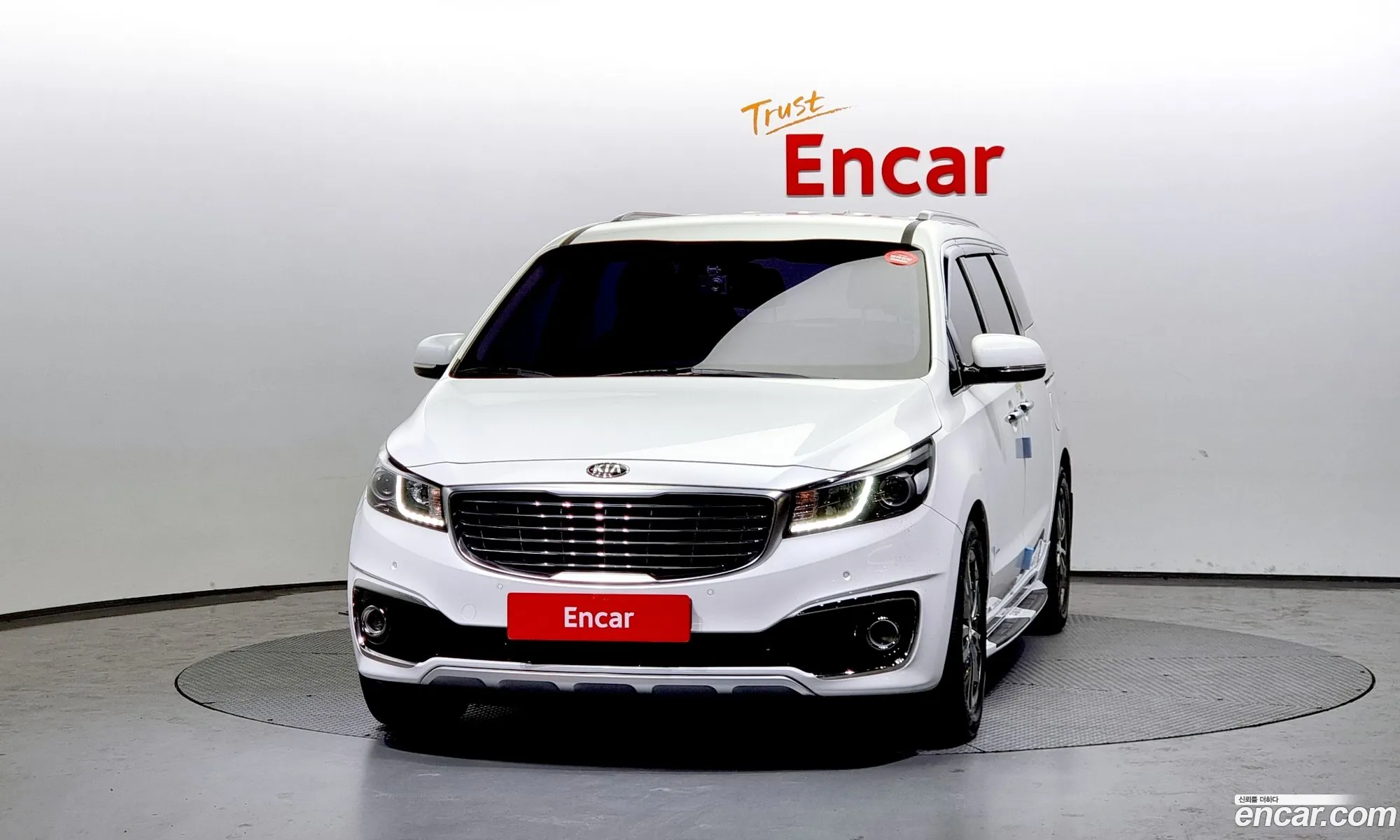 Kia Carnival 9-Seater Prestige 2018 - фотография 18837401