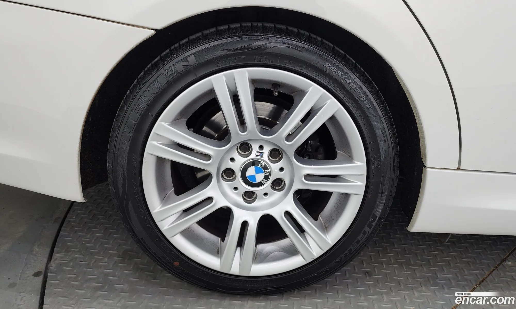 BMW 3Er V E90E91E92E93 320D Sedan M Sports 2010 - фотография 12539944