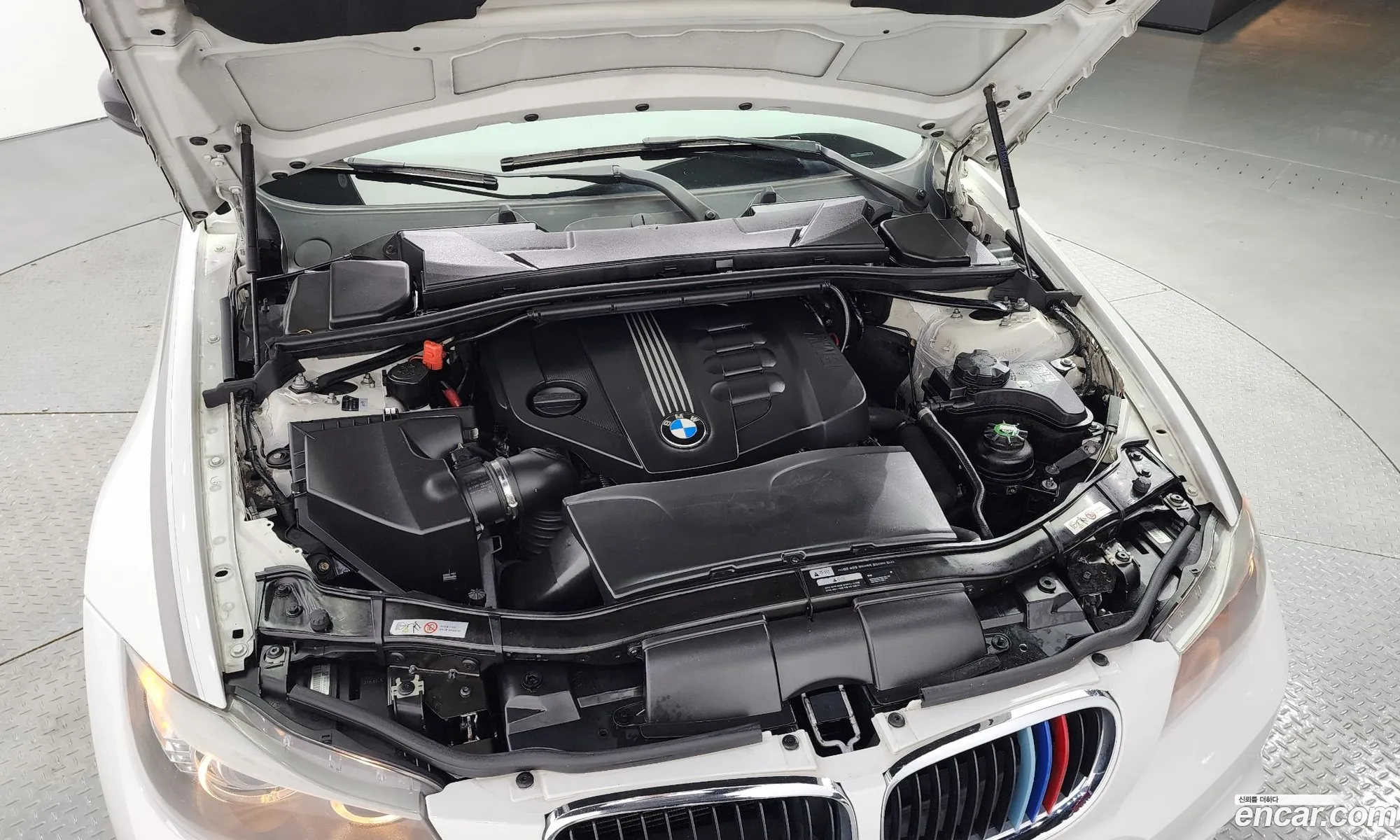 BMW 3Er V E90E91E92E93 320D Sedan M Sports 2010 - фотография 12539945