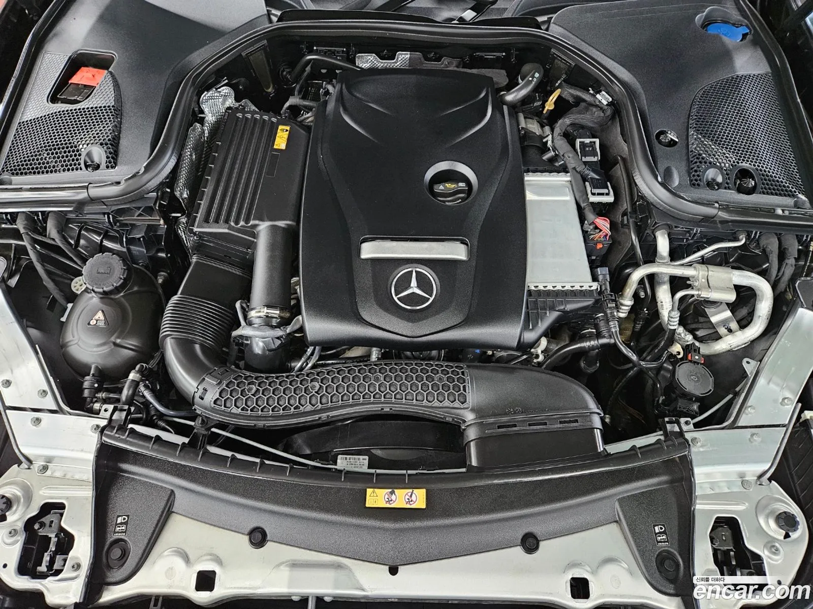 Mercedes E-Class W213 E250 Exclusive - фотография 13636325